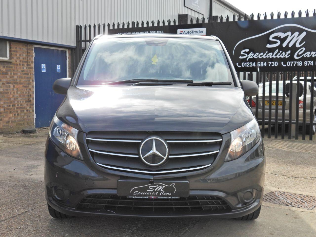 Mercedes-Benz Vito view 5