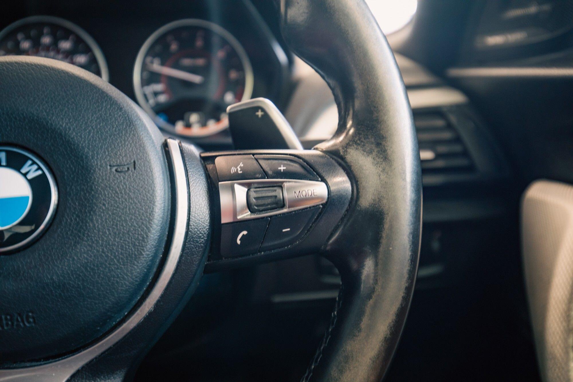 BMW 2 Series view 11