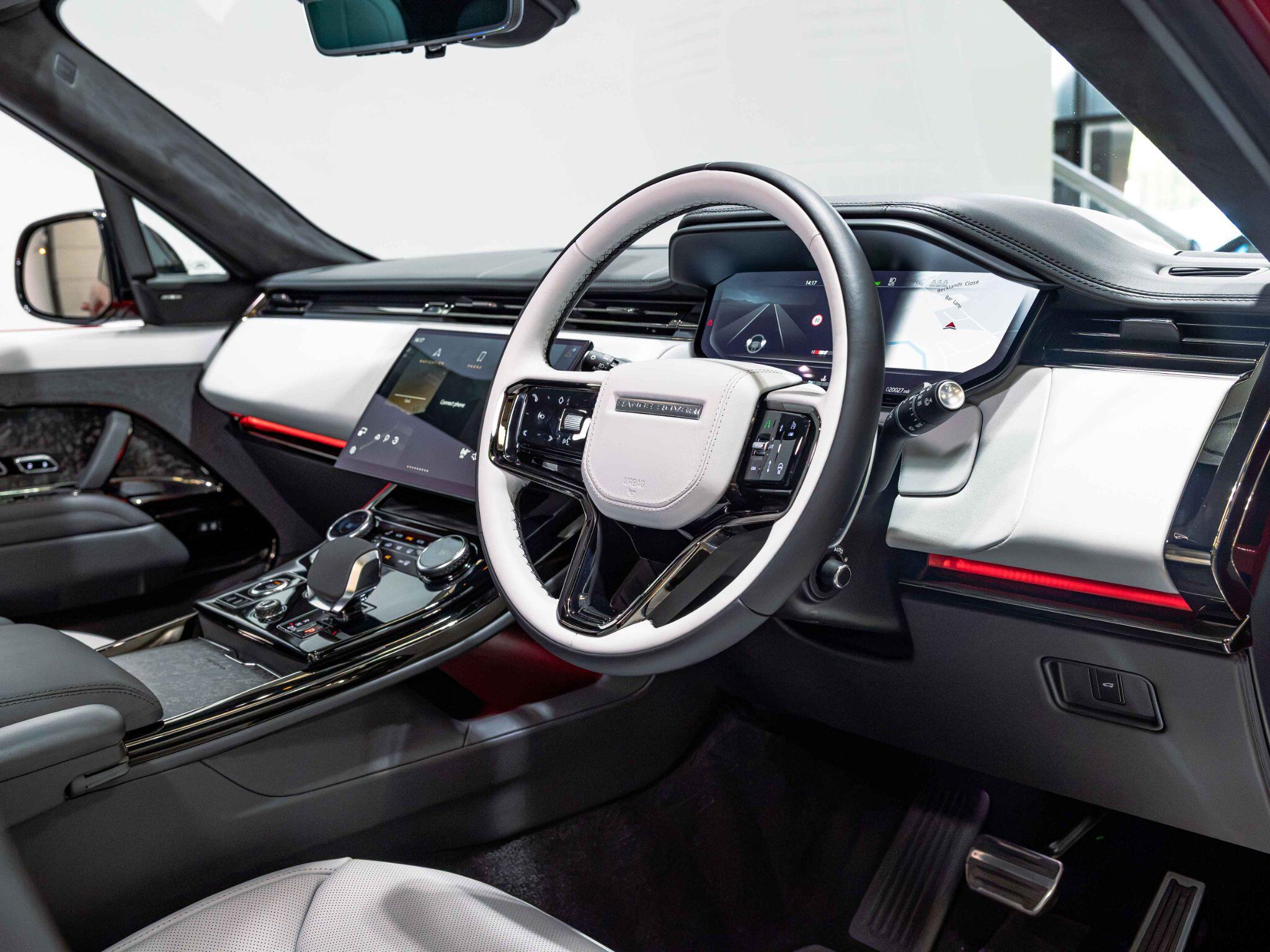 Land Rover Range Rover Sport view 19