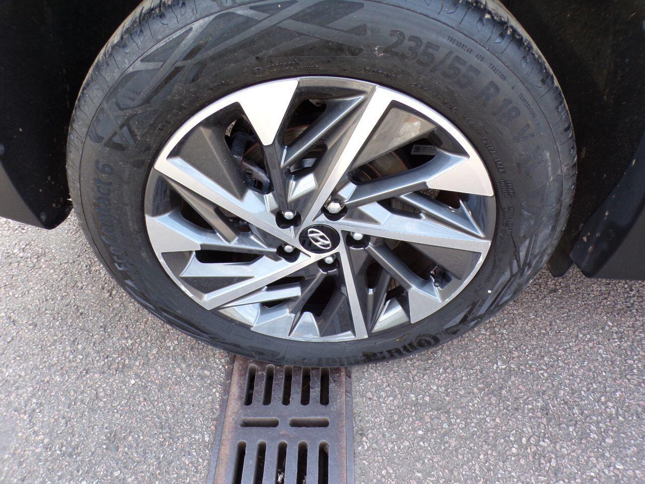 Hyundai Tucson view 17