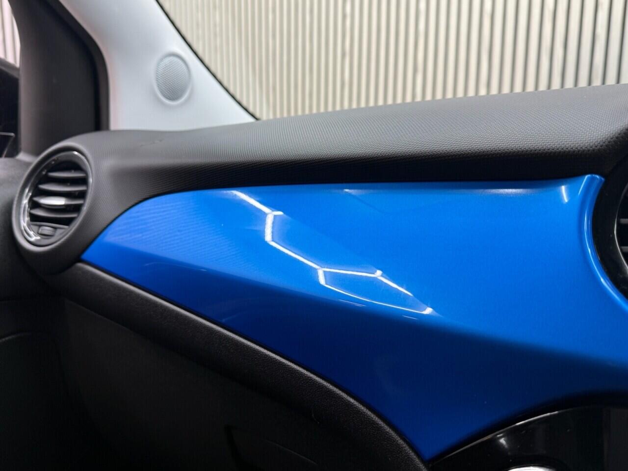 Vauxhall Adam view 19