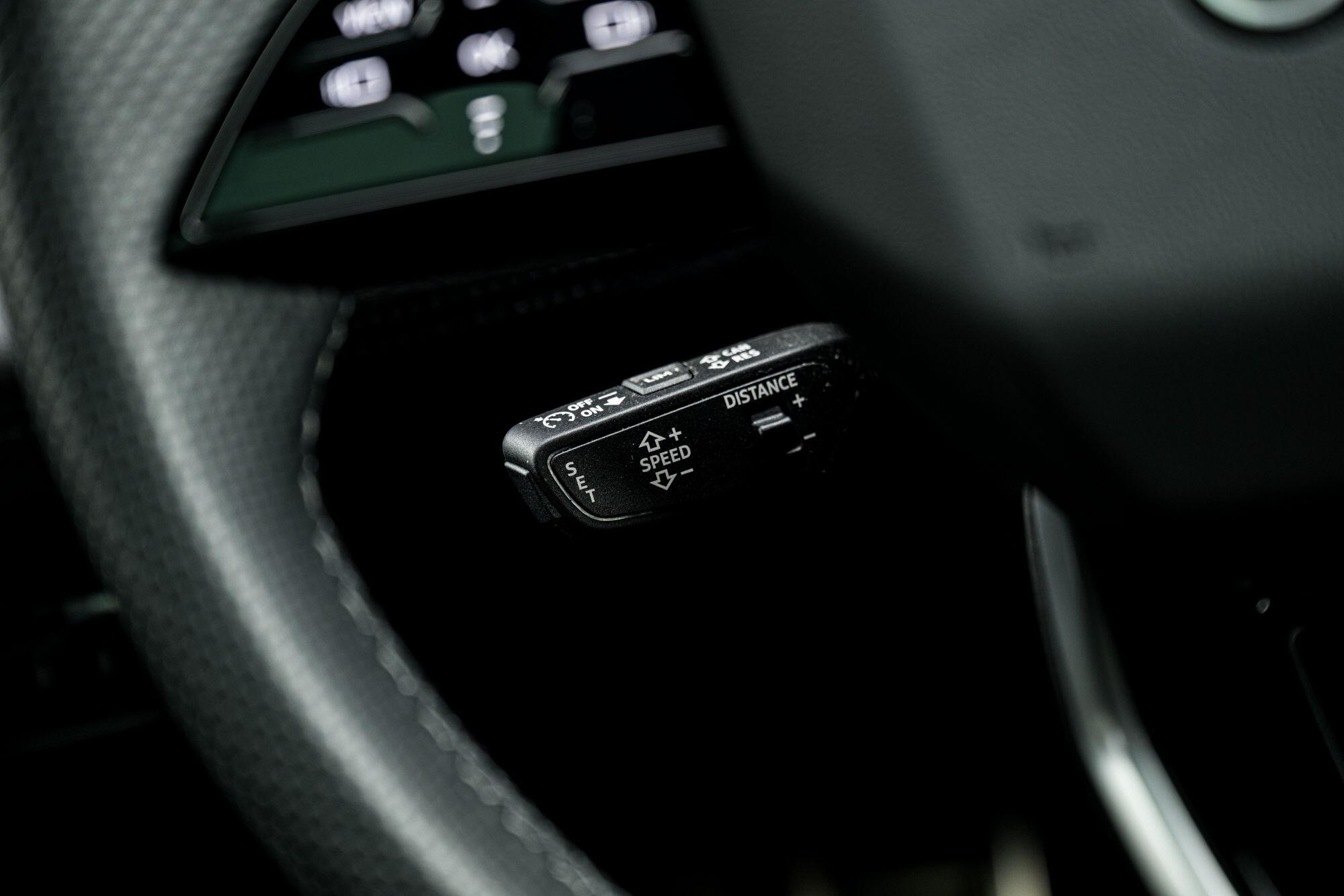 Audi SQ6 E-Tron view 53