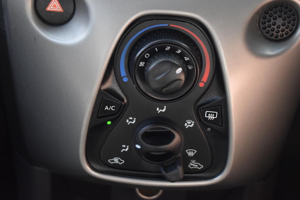 Toyota Aygo view 50