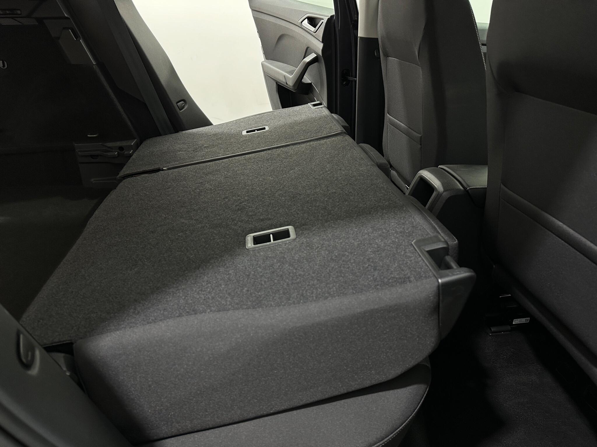Volkswagen T-Cross view 45