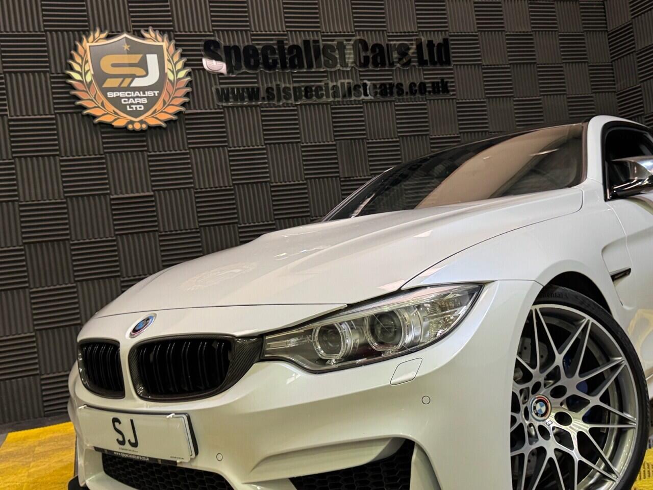 BMW M4 view 6