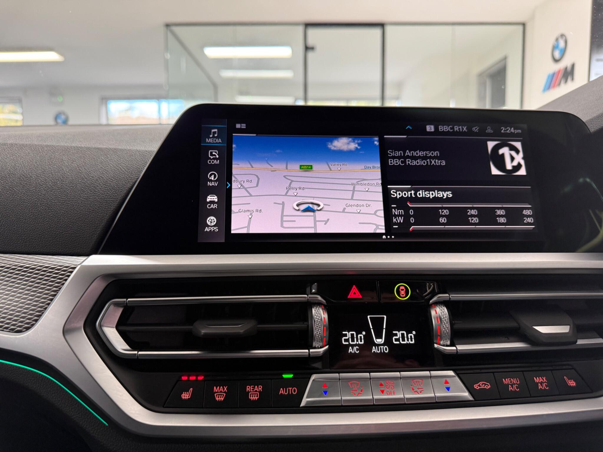 BMW 3 Series view 10