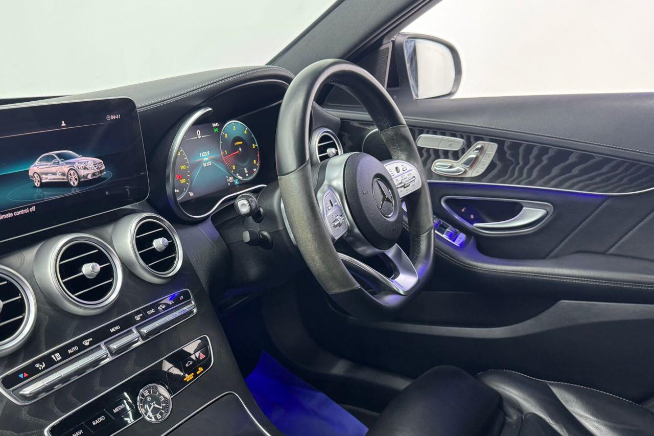 Mercedes-Benz C-Class view 48