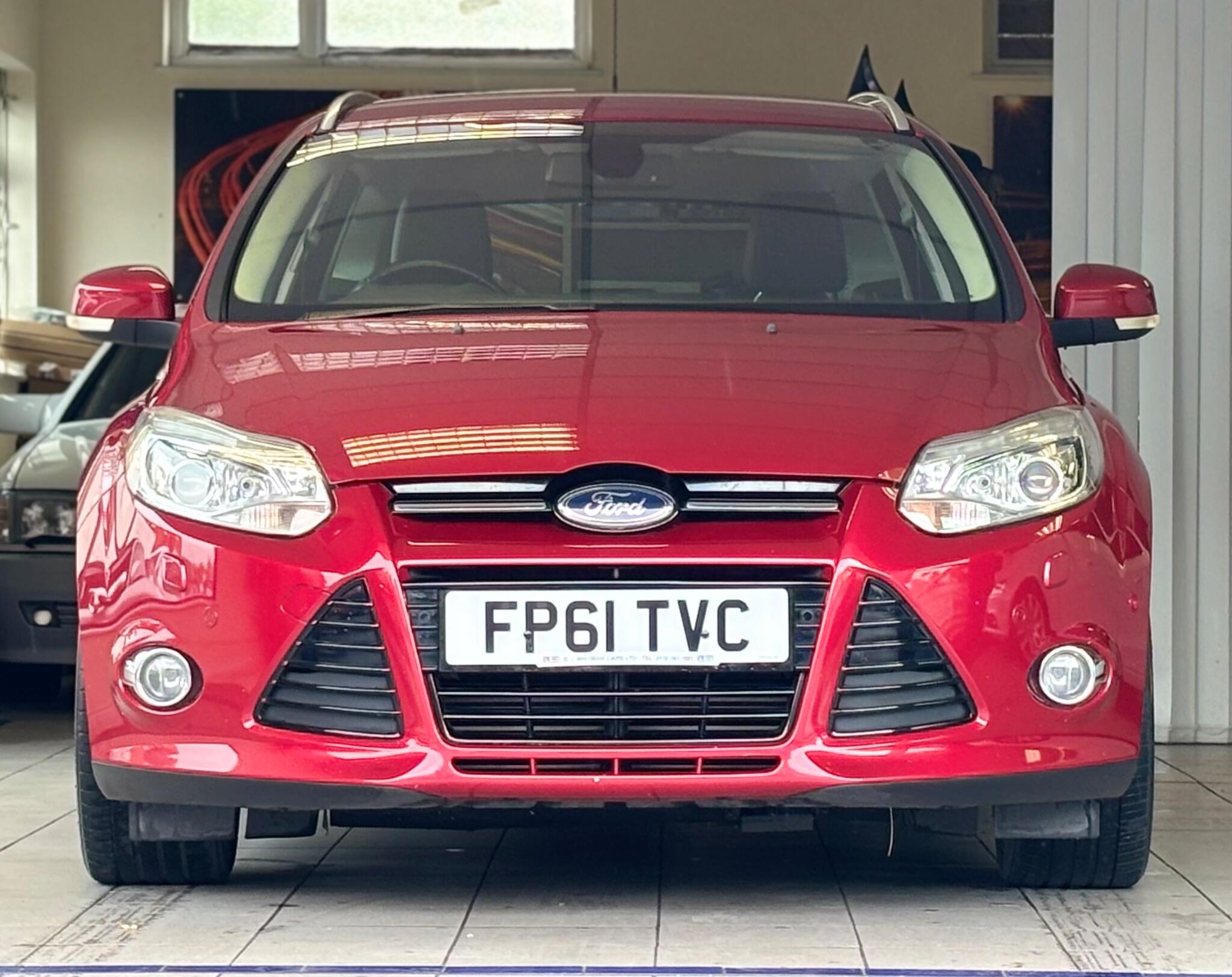 Ford Focus view 2