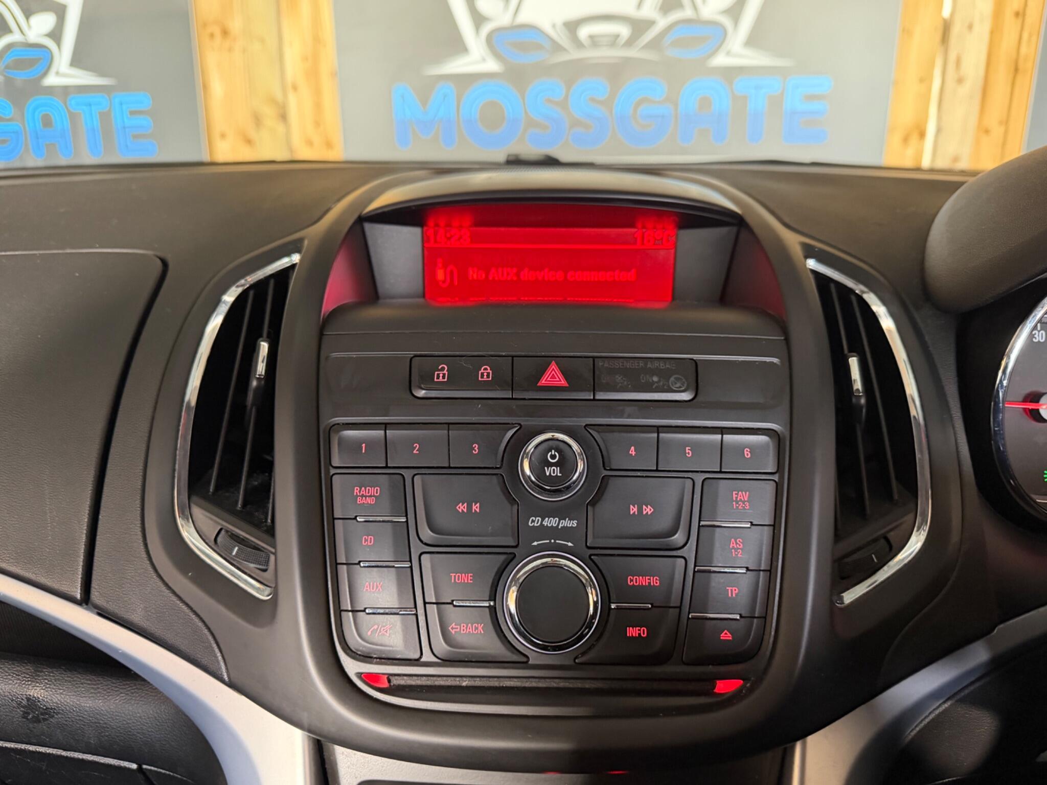 Vauxhall Zafira Tourer view 40