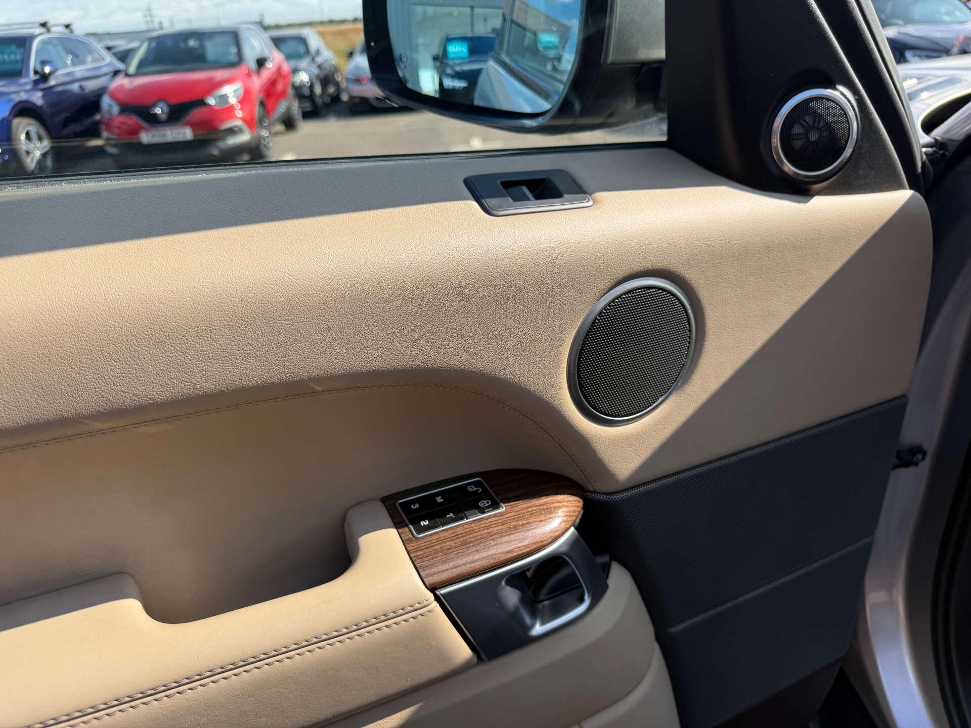 Land Rover Range Rover Sport view 71