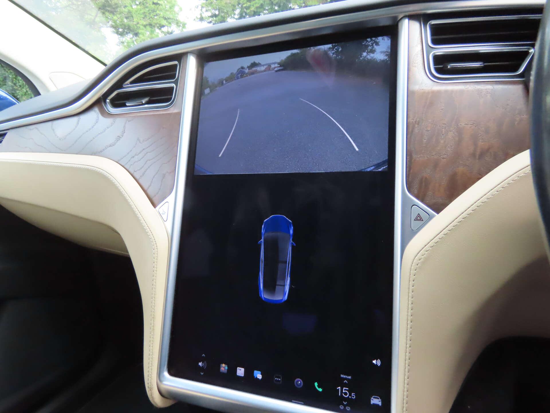 Tesla Model X view 15