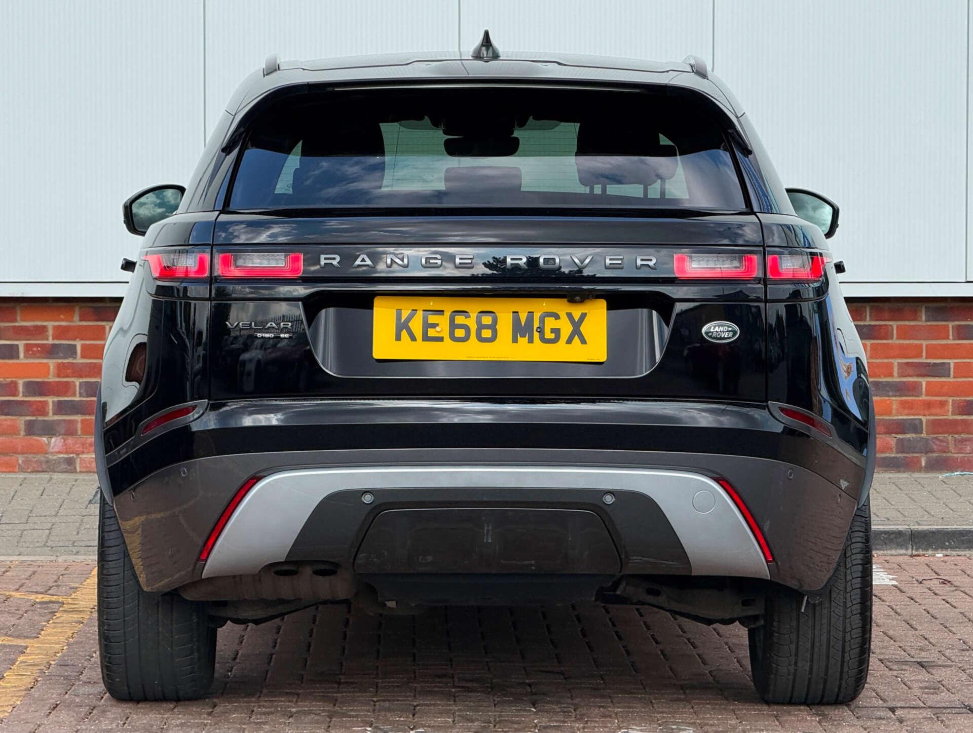 Land Rover Range Rover Velar view 4