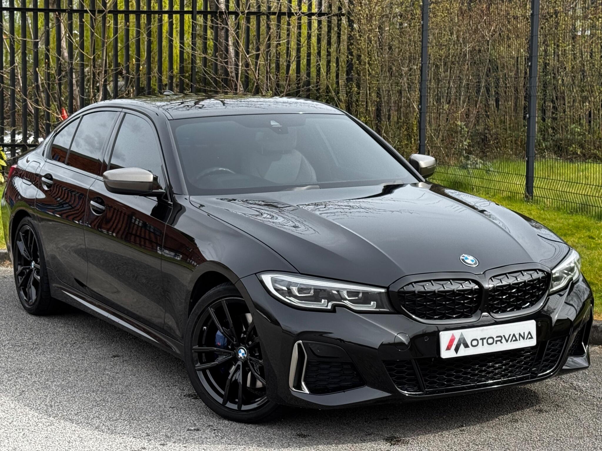 BMW 3 Series view 5