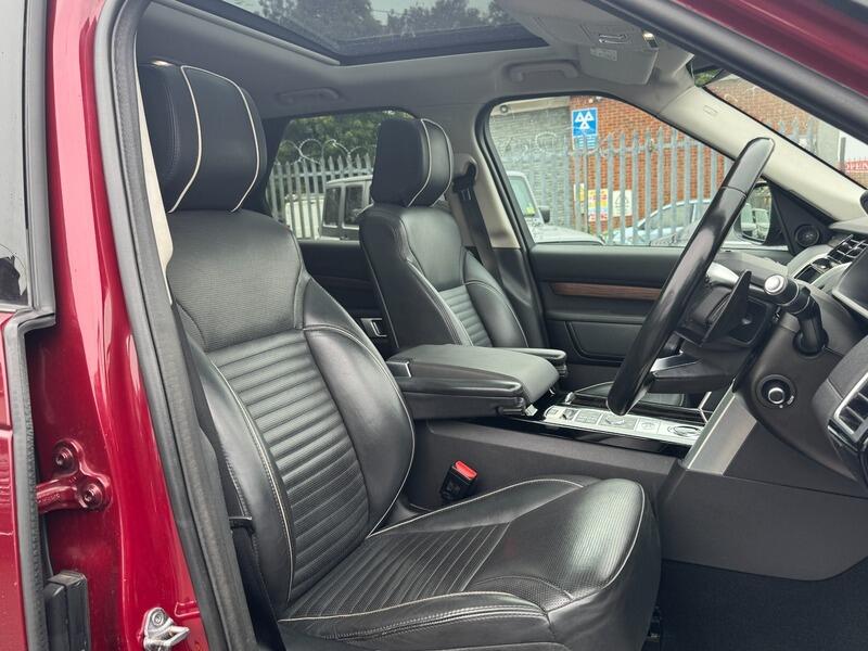 Land Rover Discovery view 31