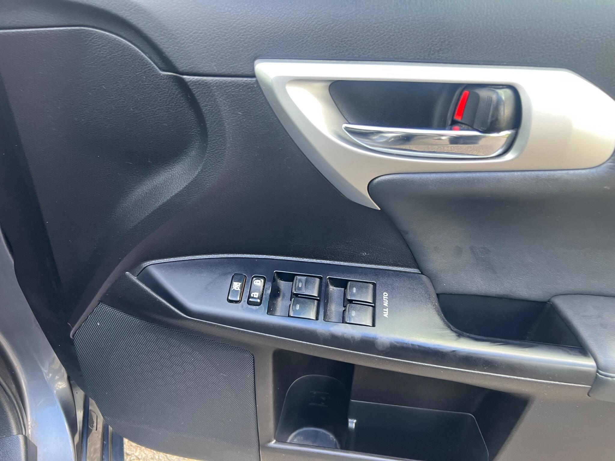 Lexus CT view 21