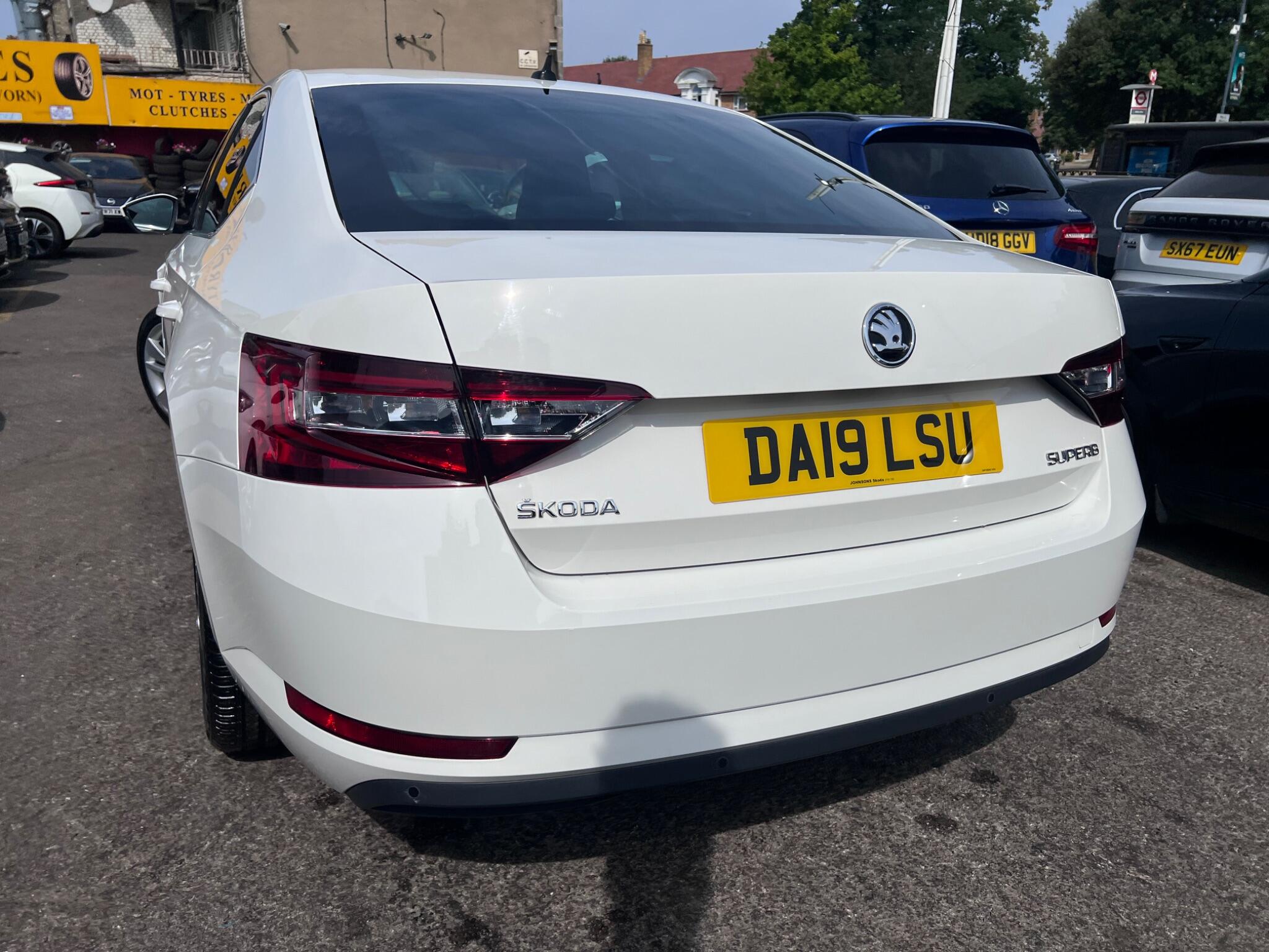 Skoda Superb view 15