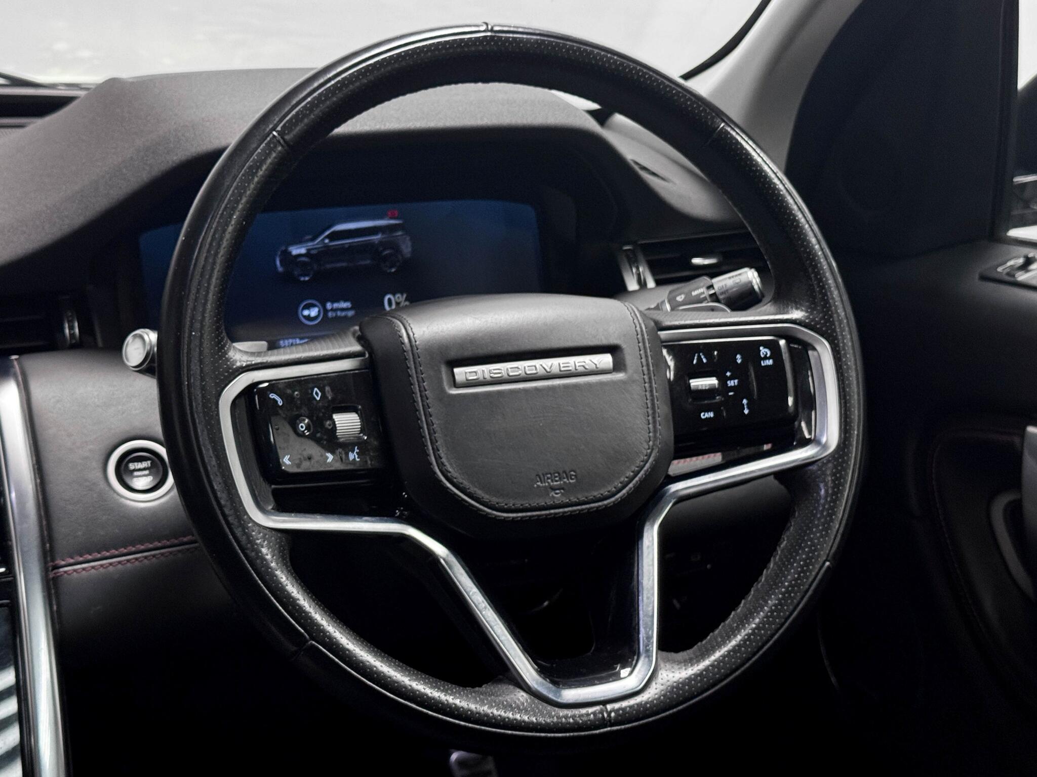Land Rover Discovery Sport view 17