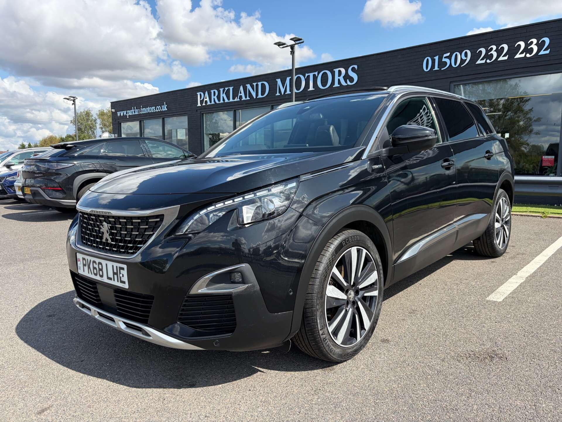 Peugeot 5008 view 4