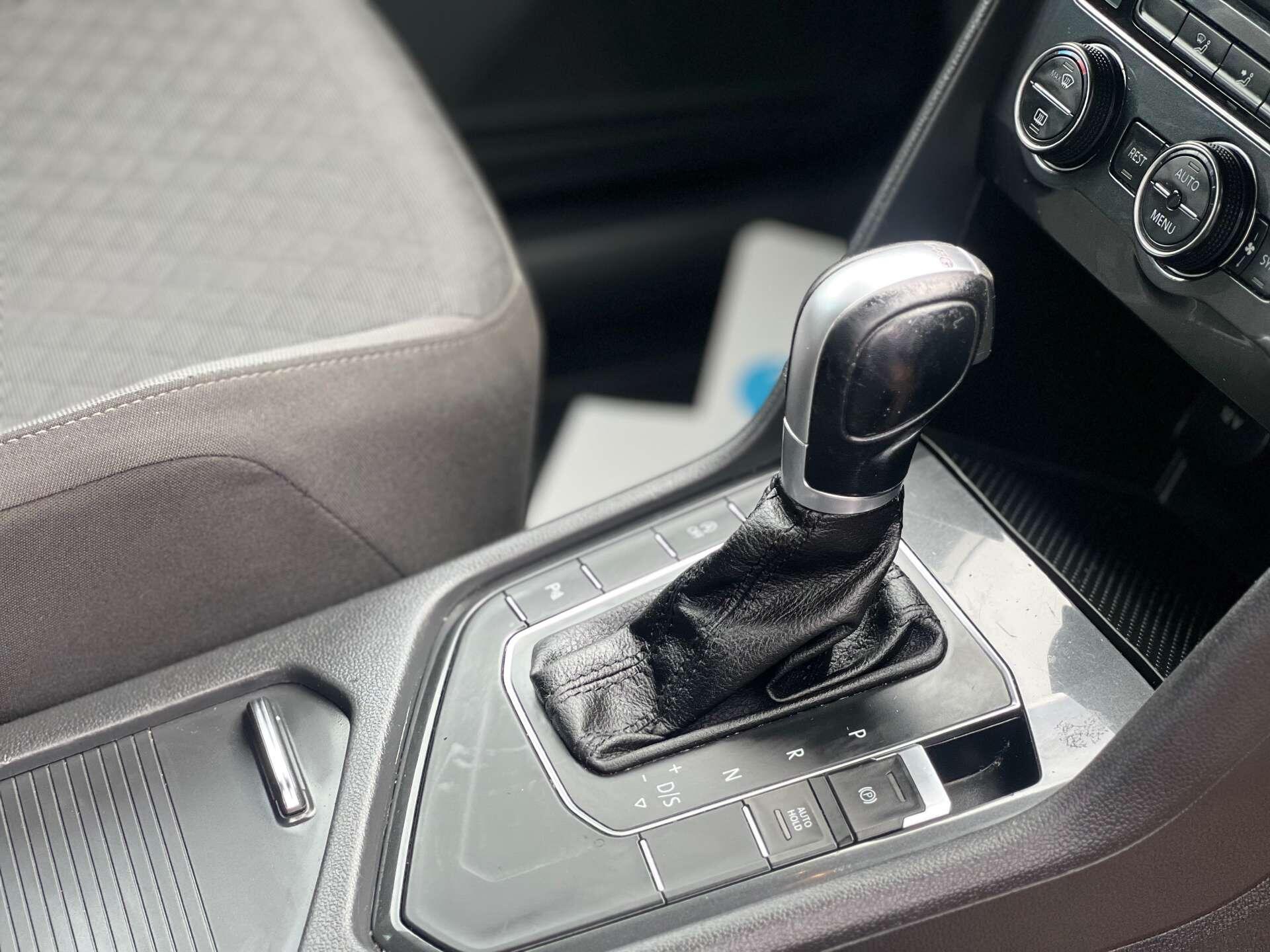 Volkswagen Tiguan view 21