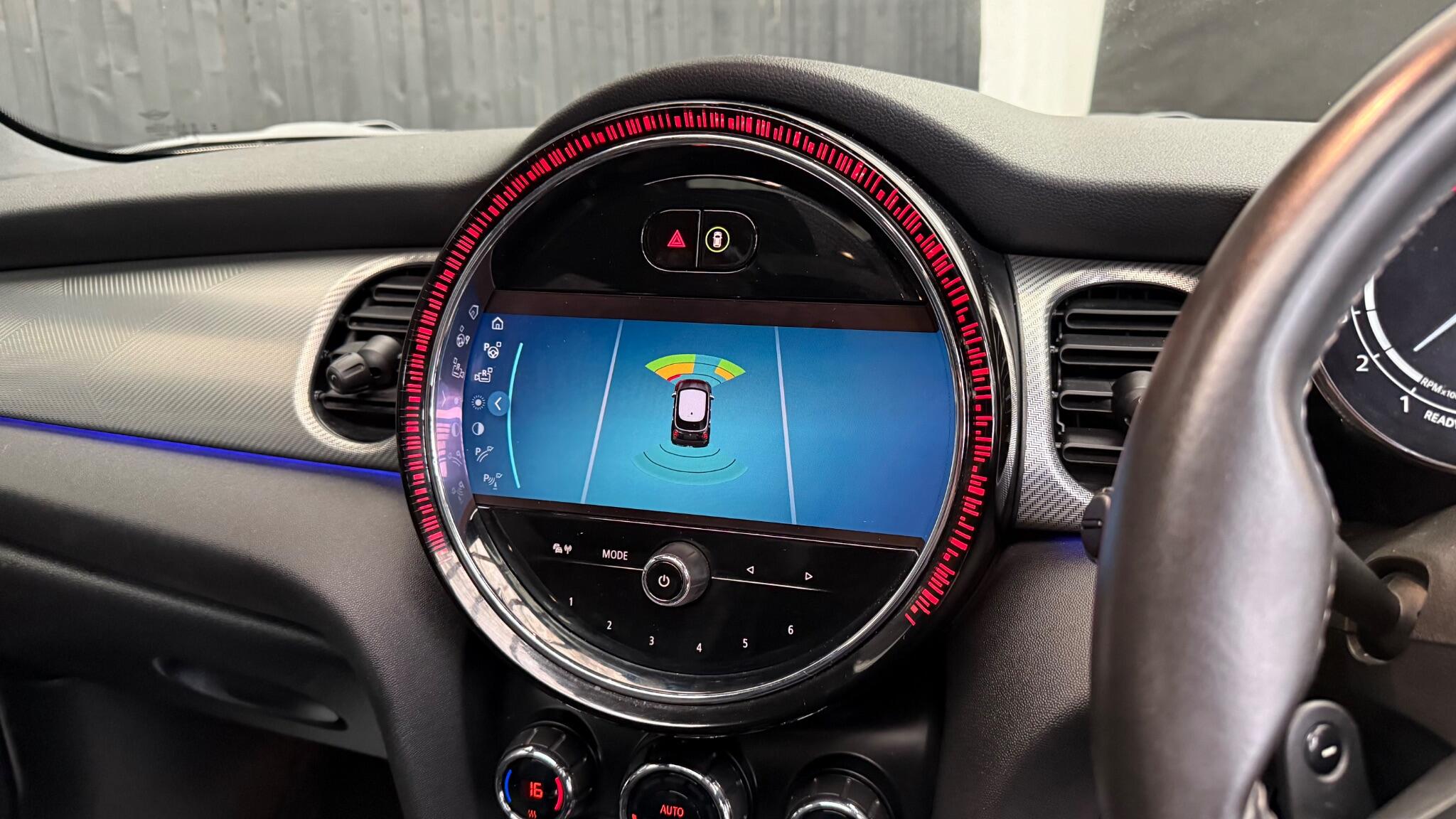 Mini Hatch view 20