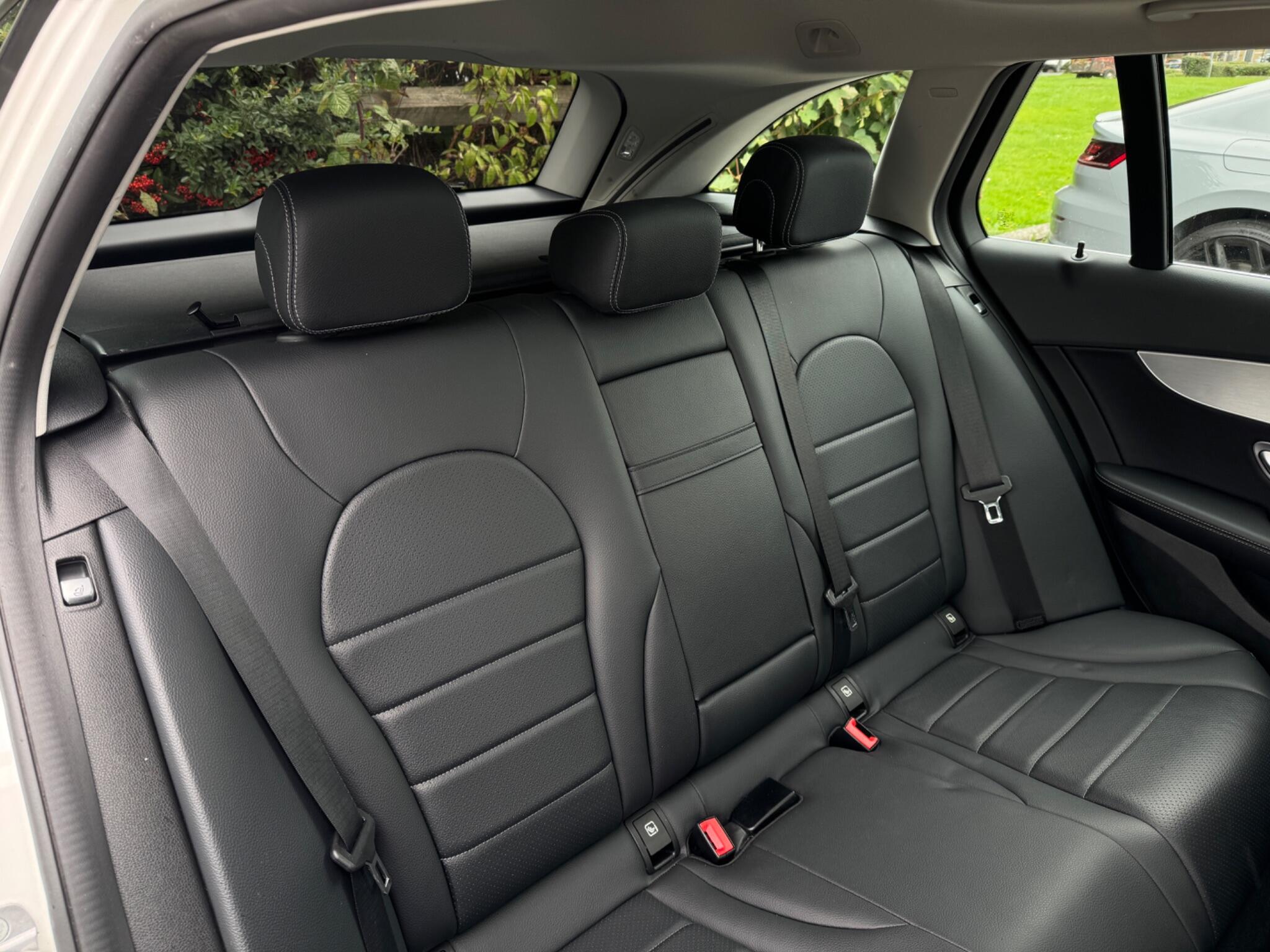 Mercedes-Benz C-Class view 56
