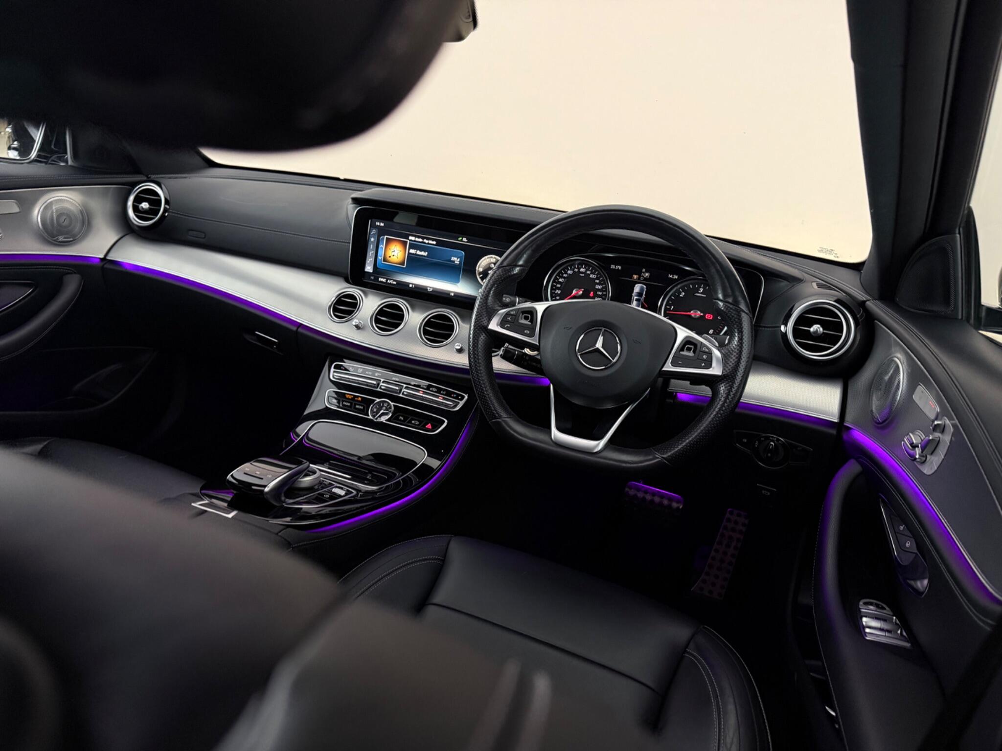 Mercedes-Benz E-Class view 13