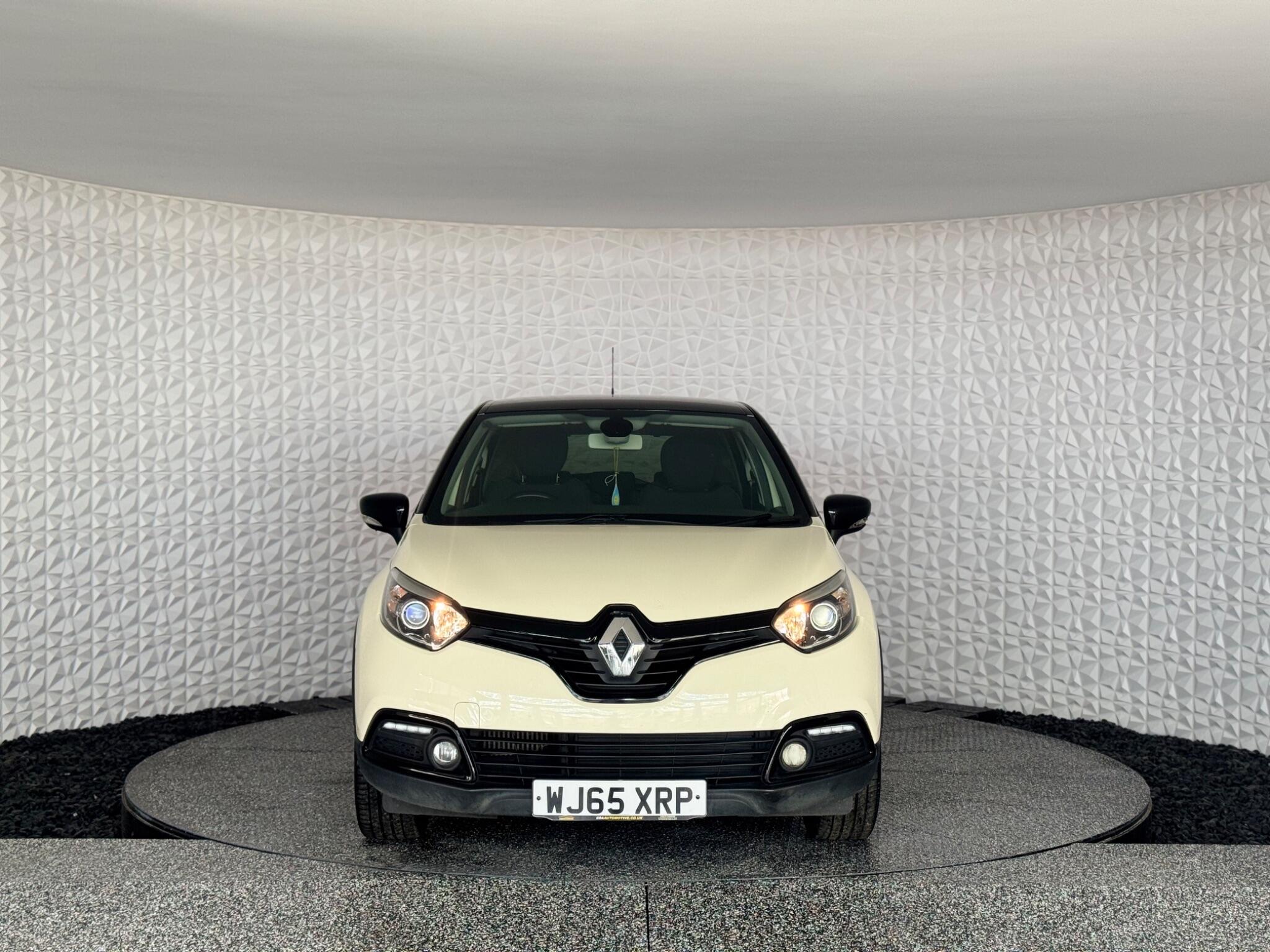 Renault Captur view 3