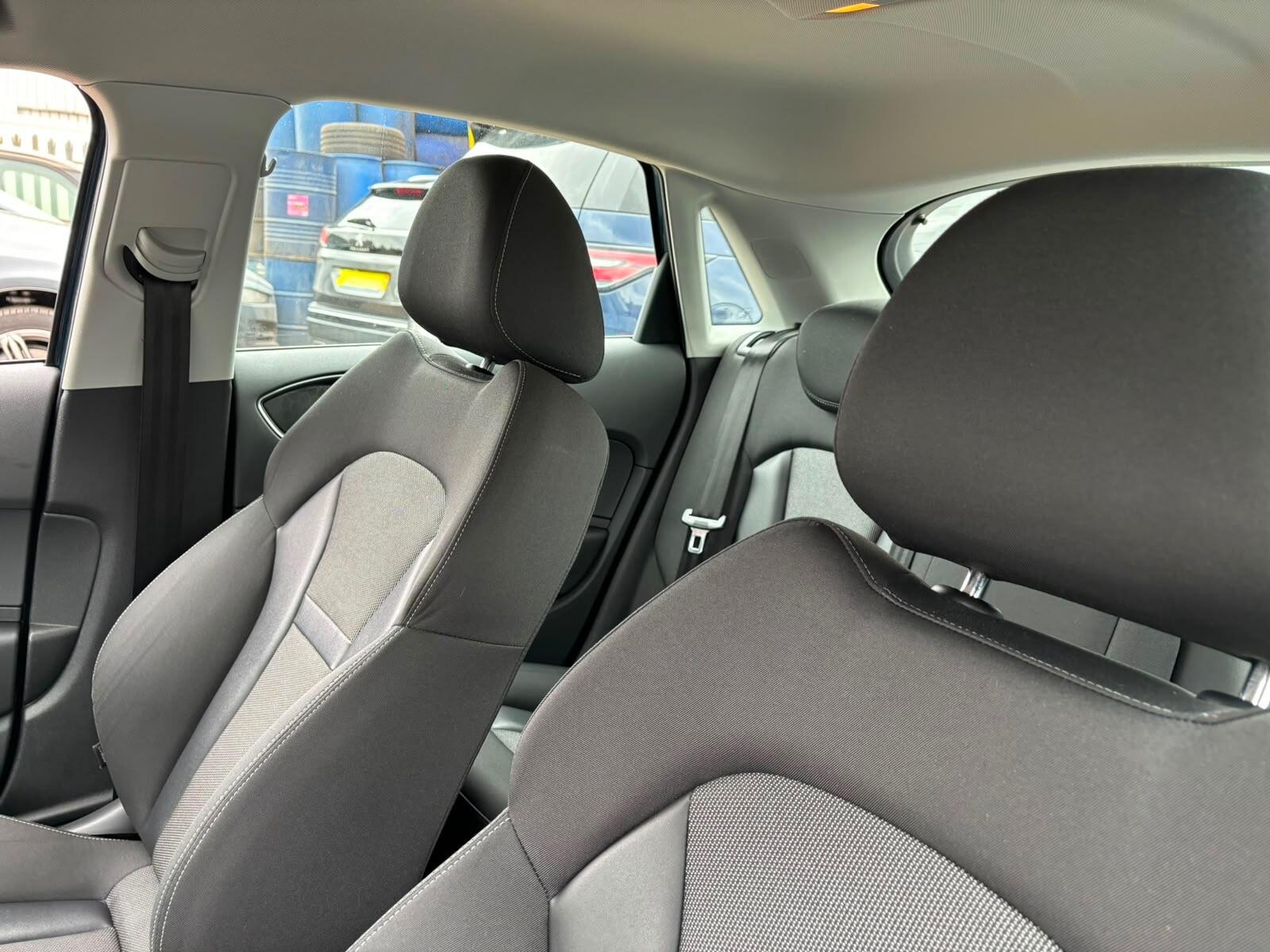 Audi A1 view 10