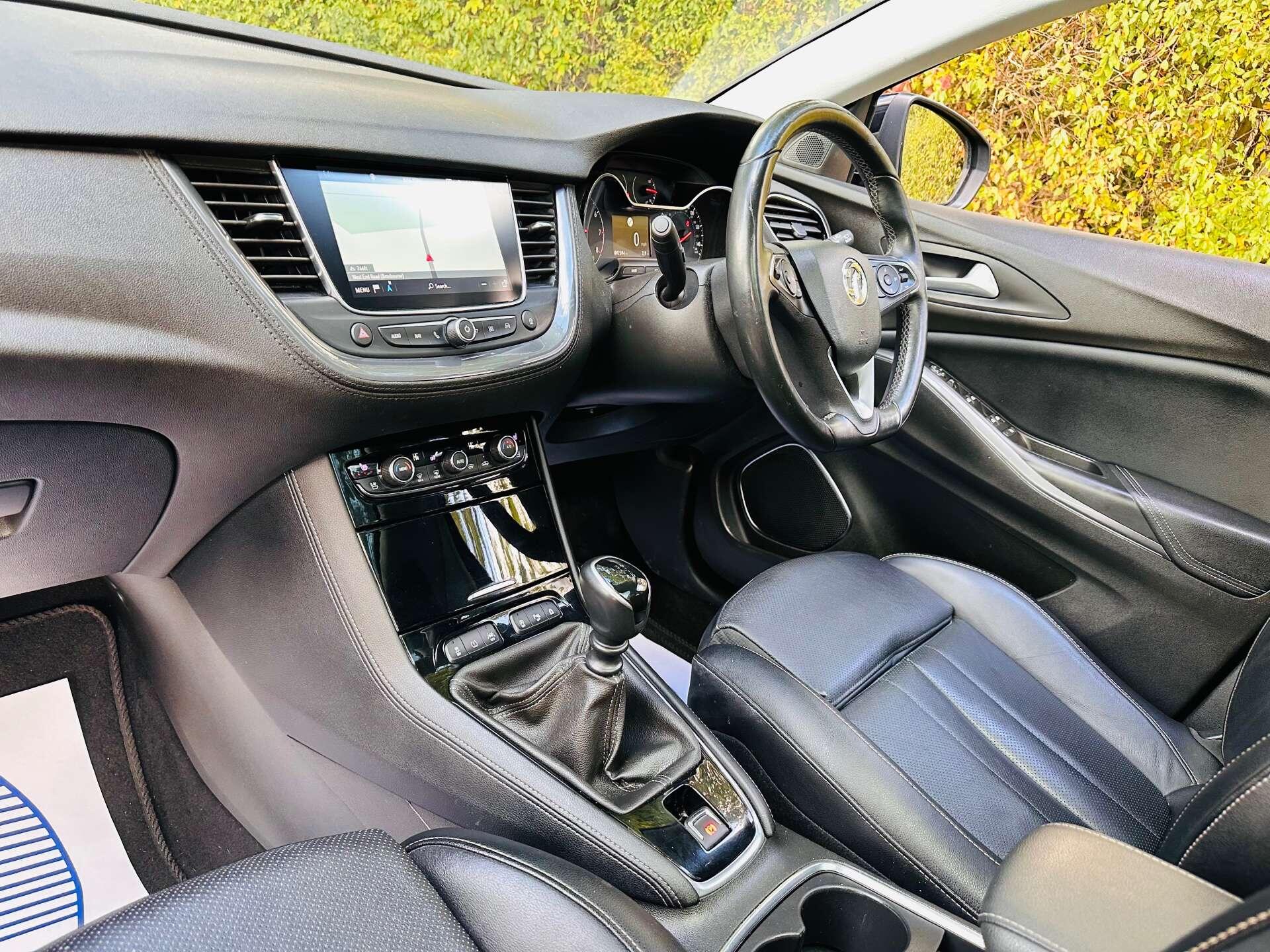 Vauxhall Grandland X view 7