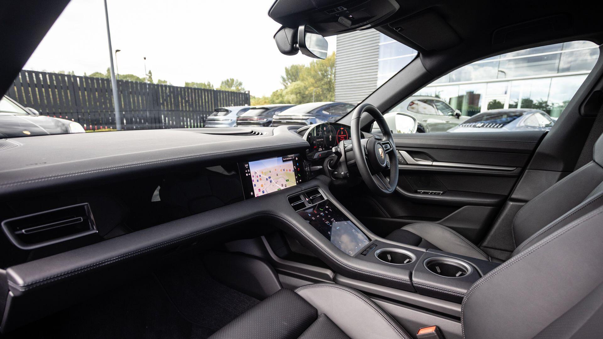 Porsche Taycan view 11