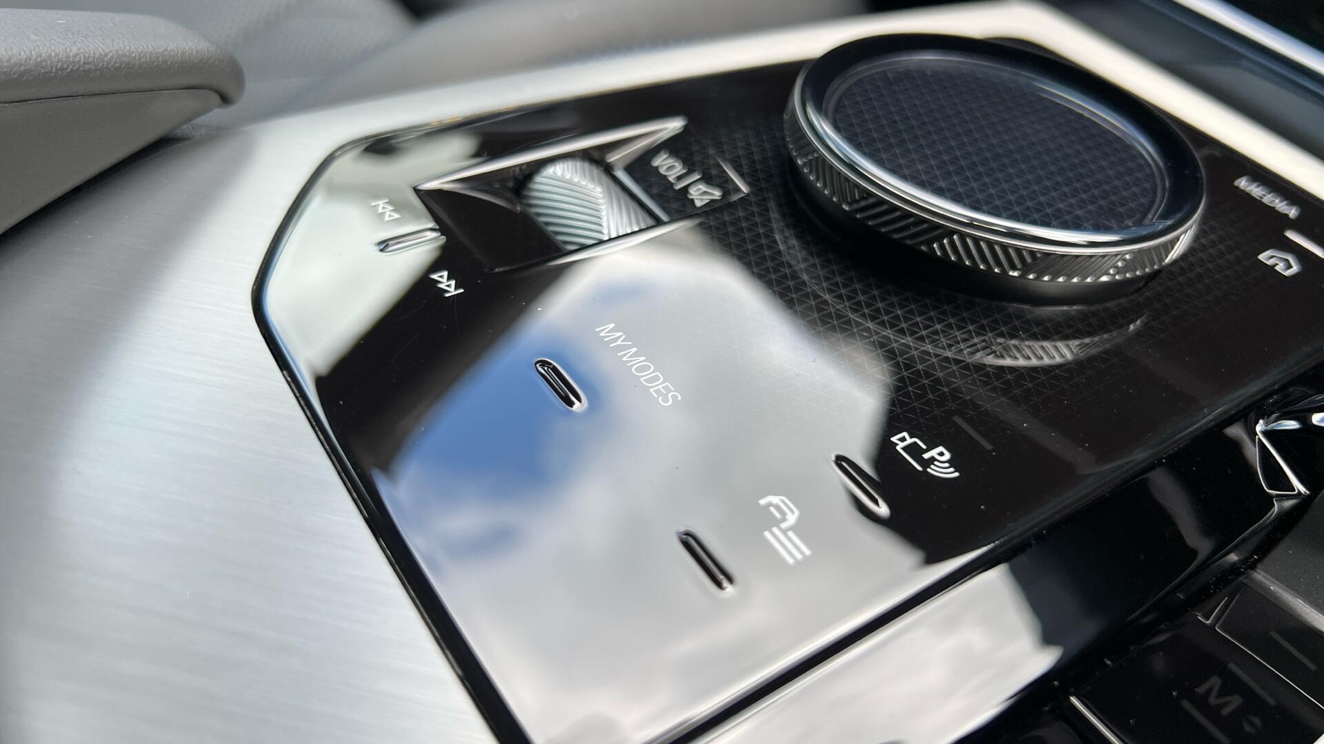 BMW X3 view 19