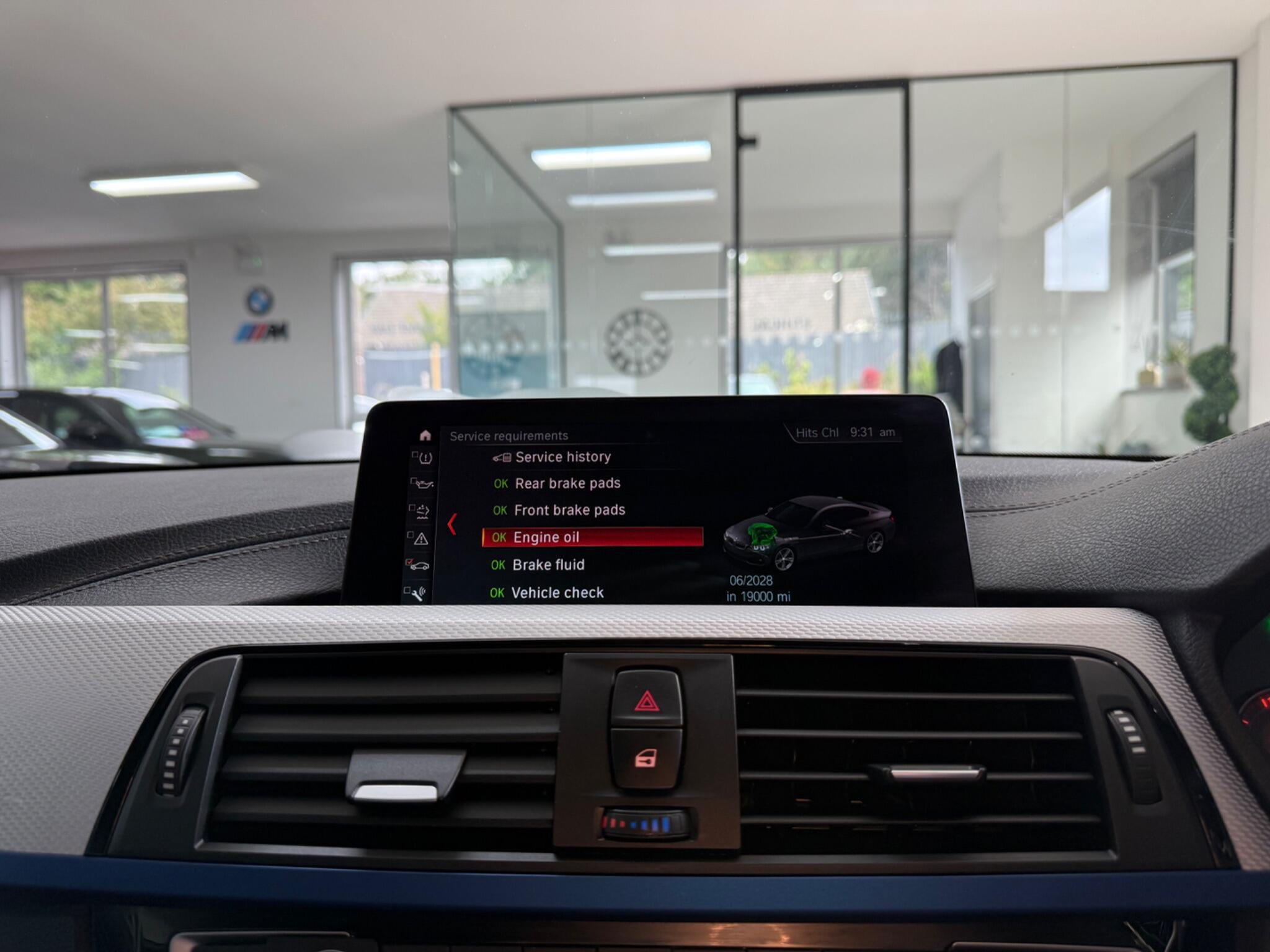 BMW 4 Series view 17