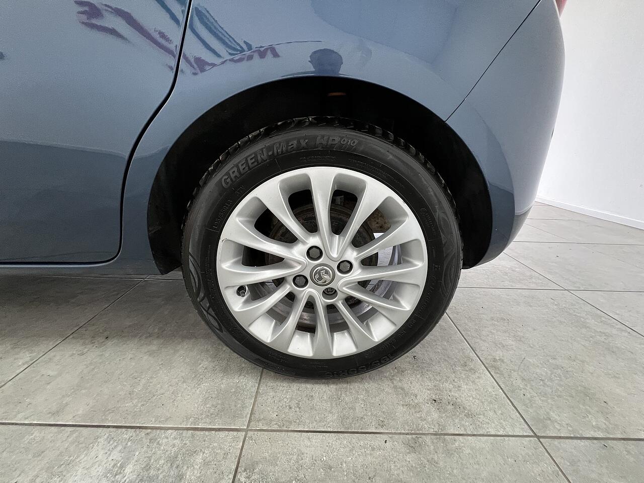 Vauxhall Corsa view 19
