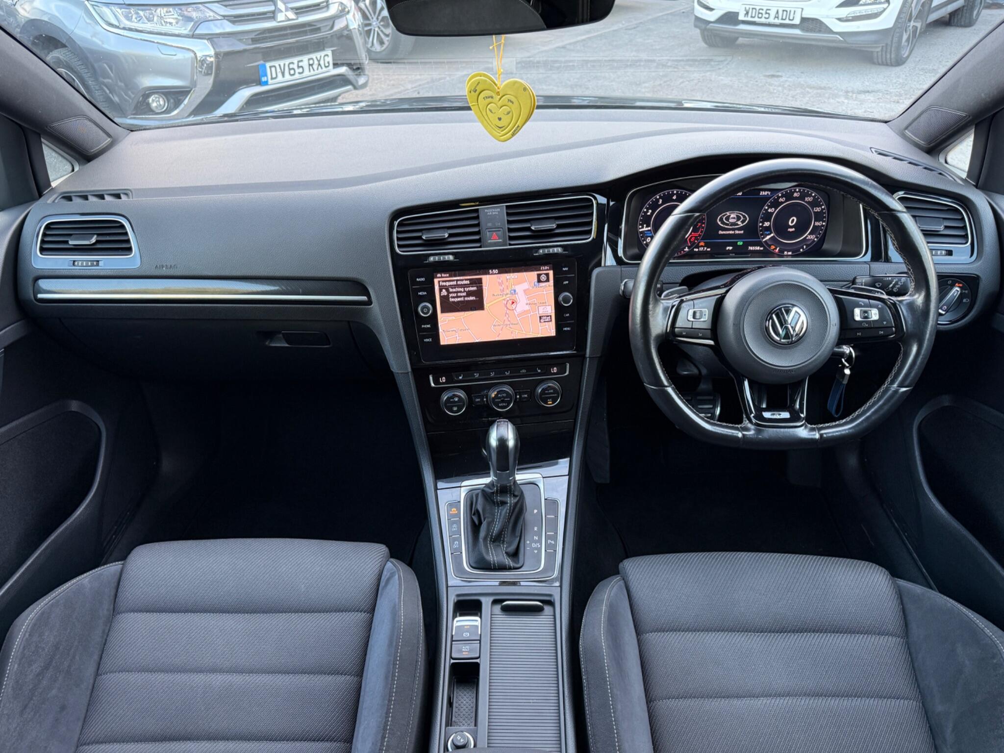 Volkswagen Golf - Image 51
