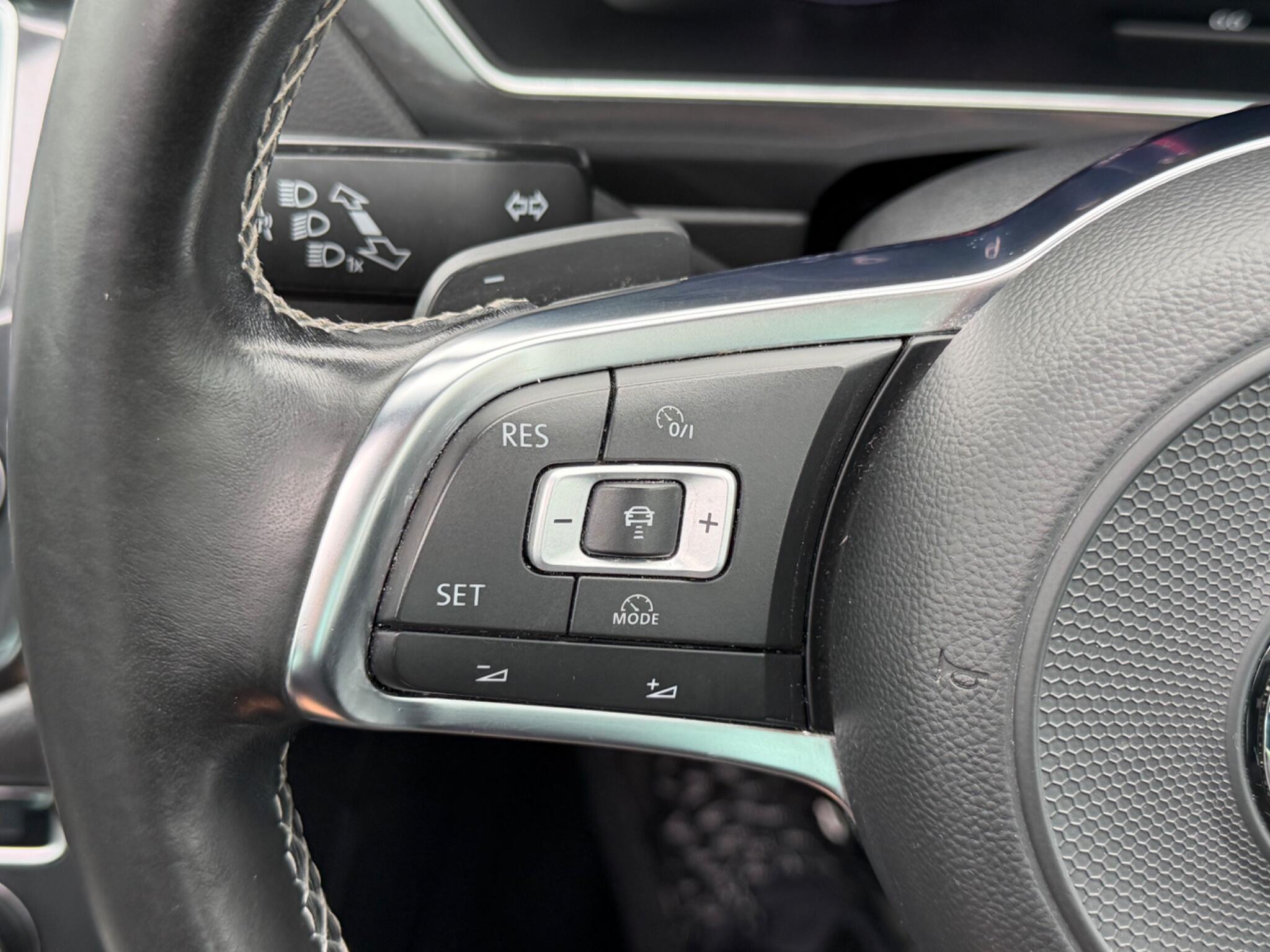 Volkswagen Tiguan view 29