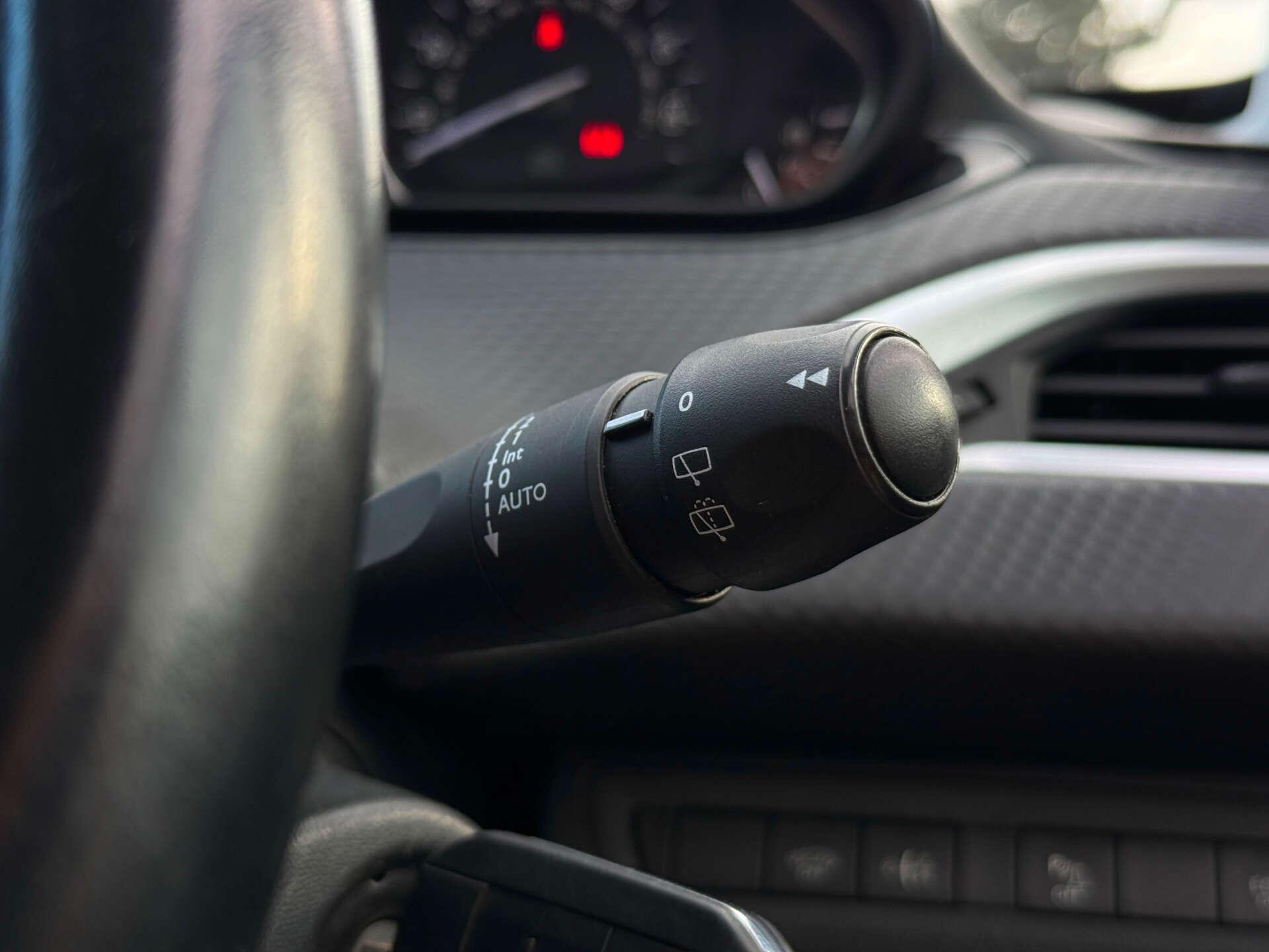 Peugeot 2008 view 50