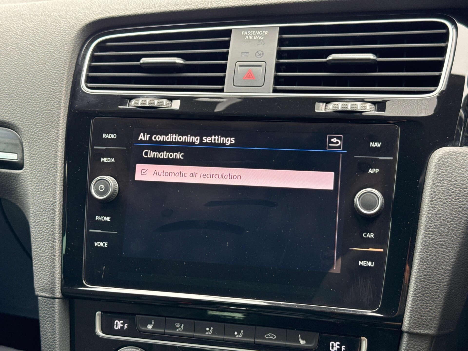 Volkswagen Golf view 63