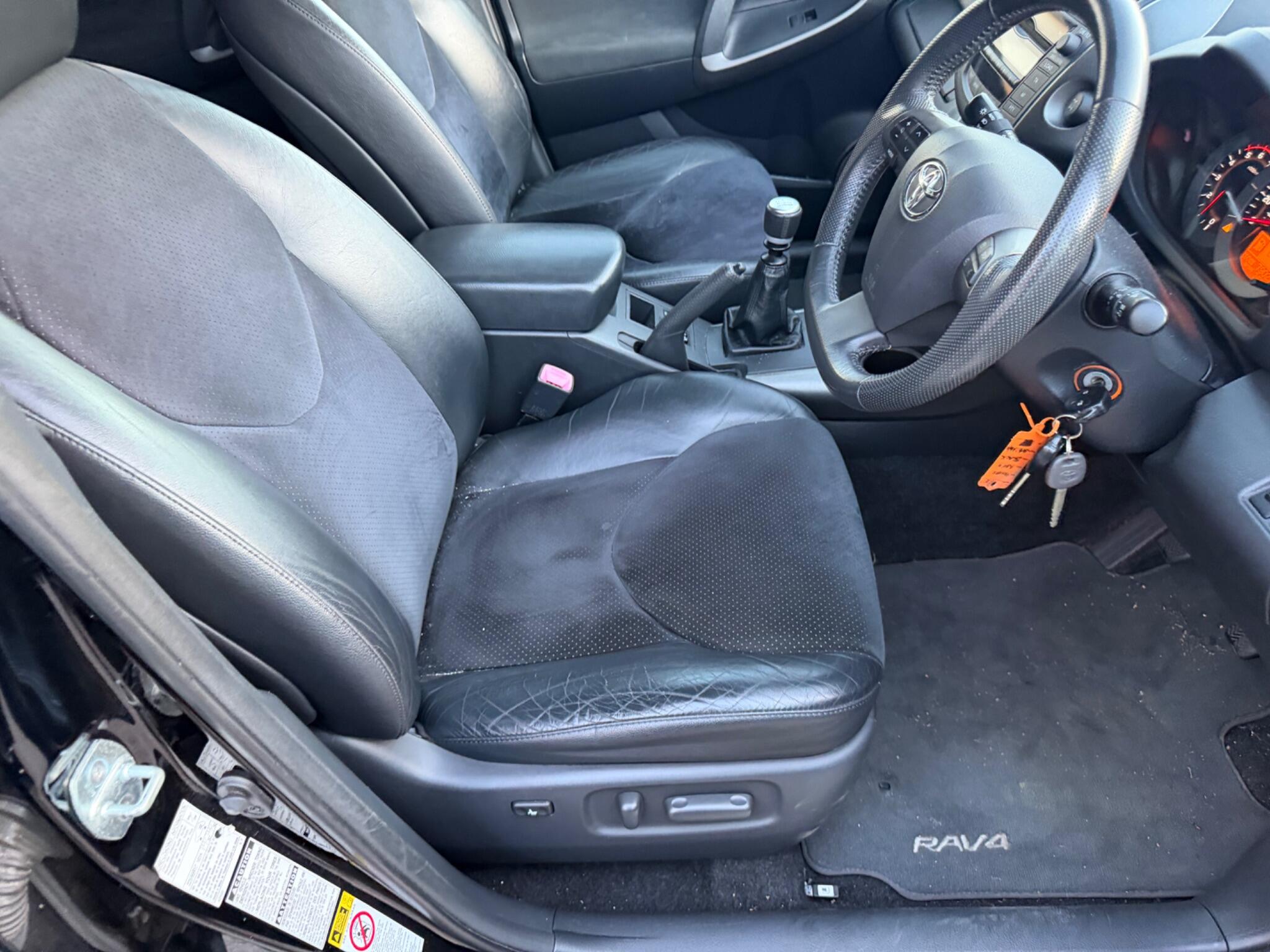 Toyota Rav4 view 19