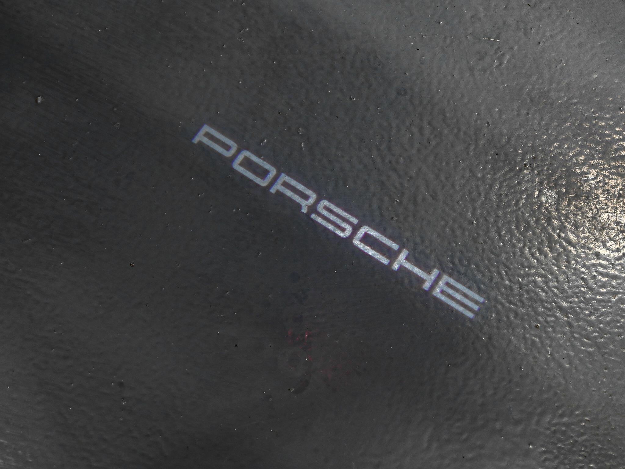 Porsche Macan view 28