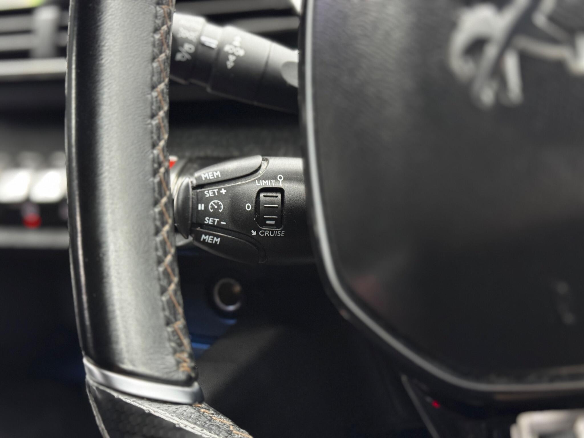 Peugeot 3008 view 22