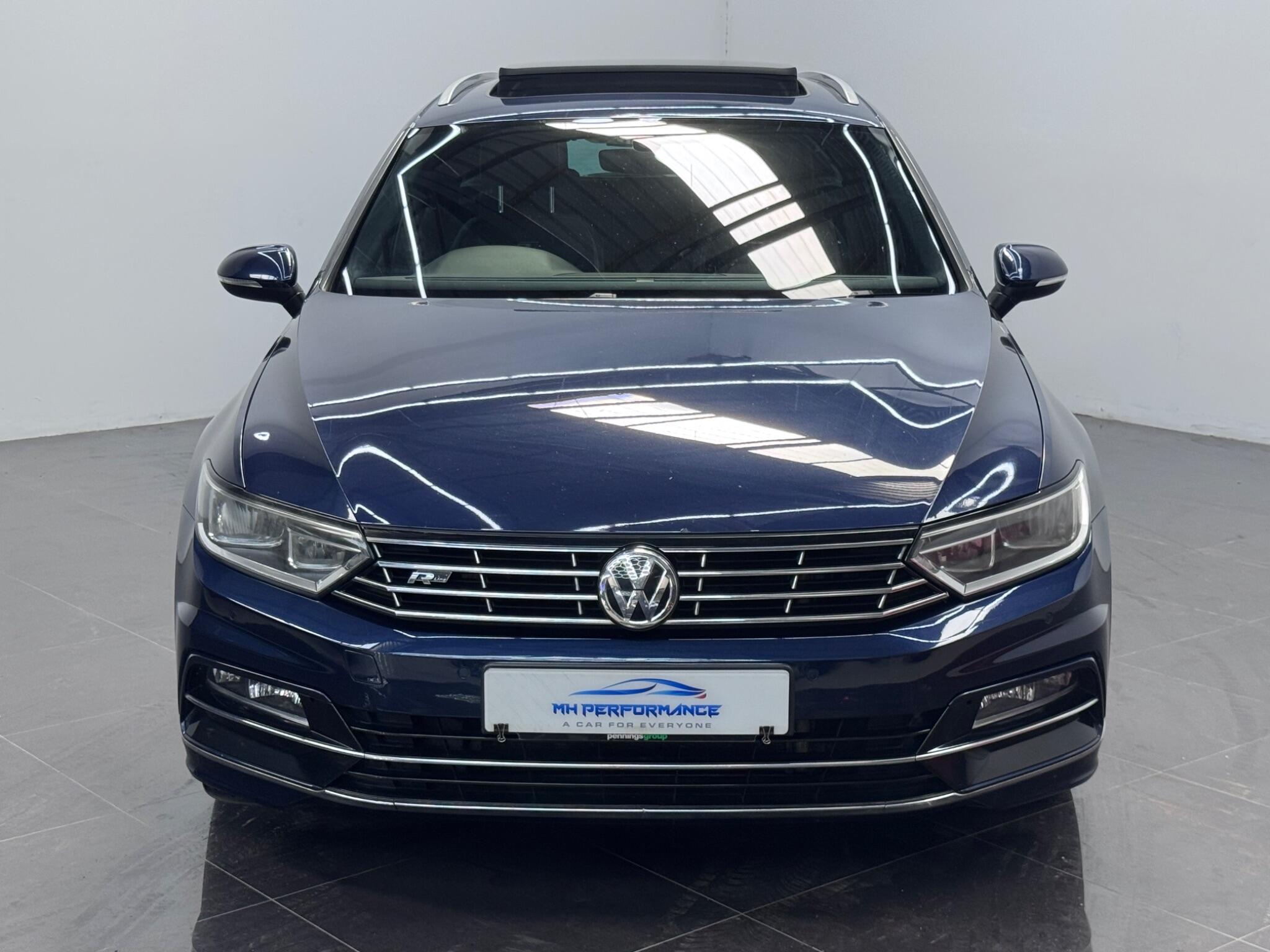 Volkswagen Passat view 38
