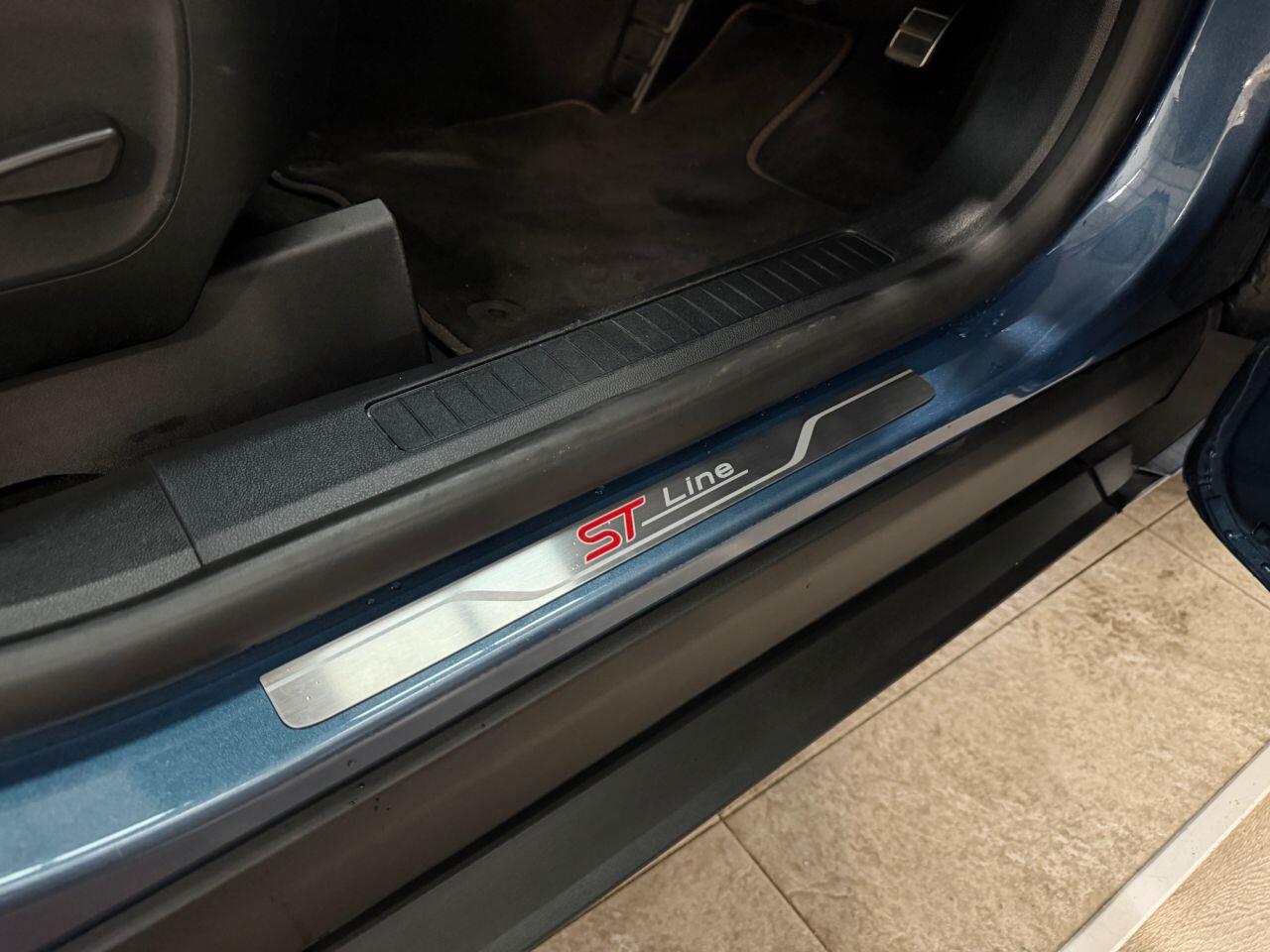 Ford Kuga view 33