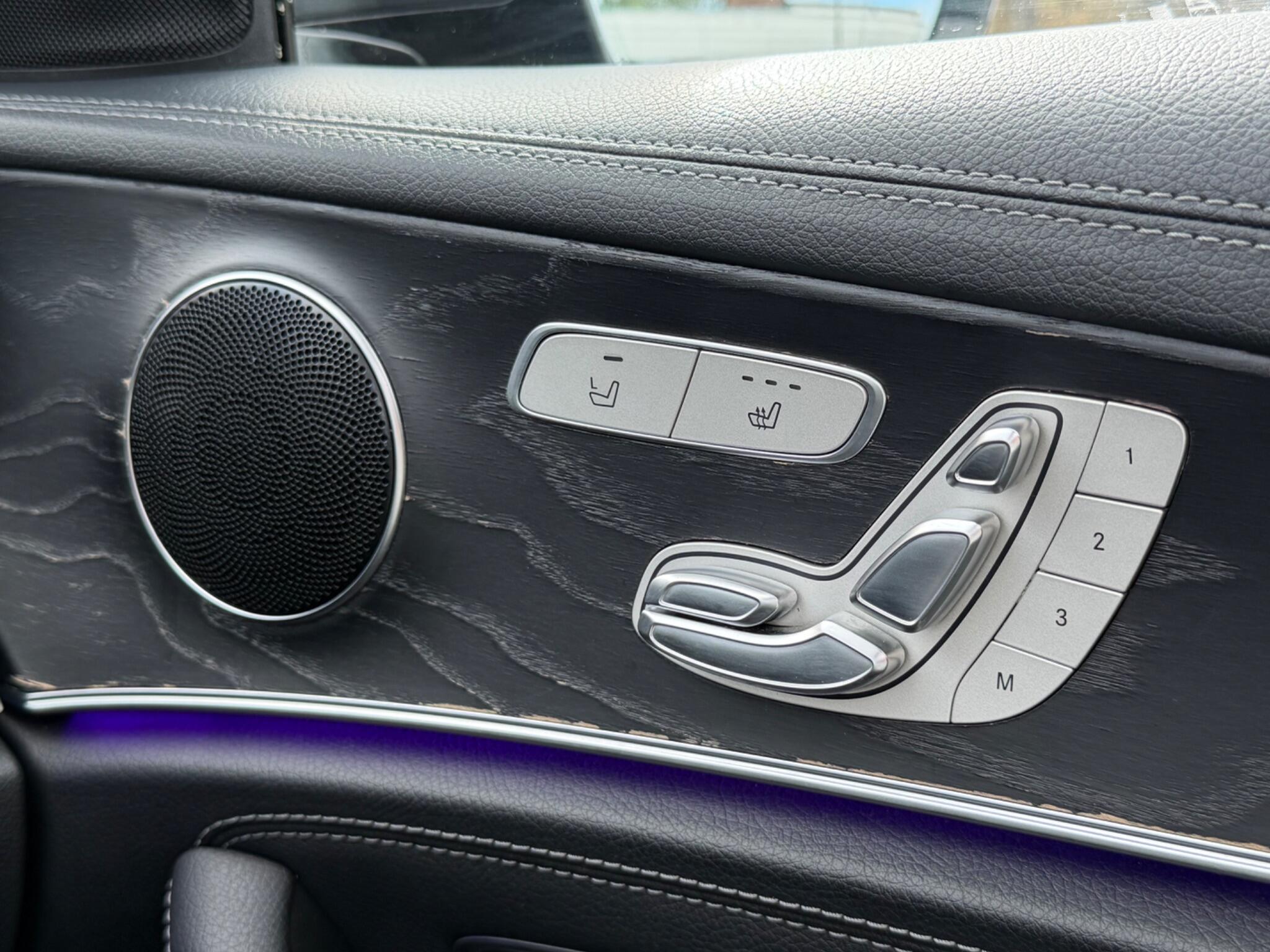 Mercedes-Benz E-Class view 47
