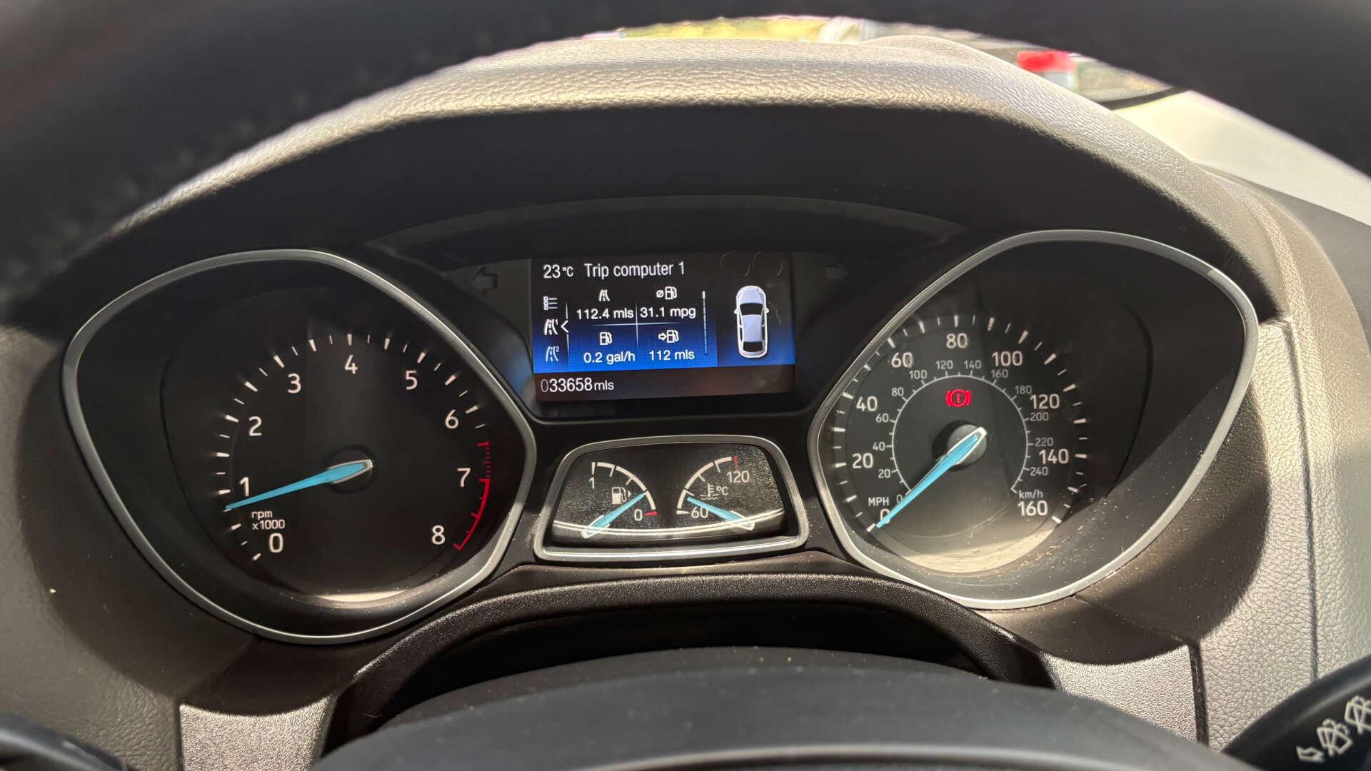 Ford Focus view 15