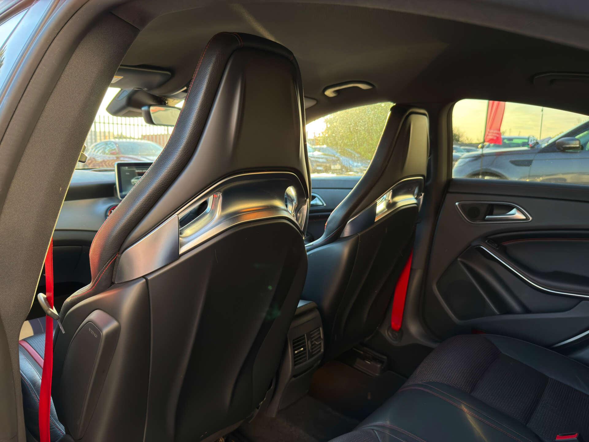 Mercedes-Benz Cla view 38