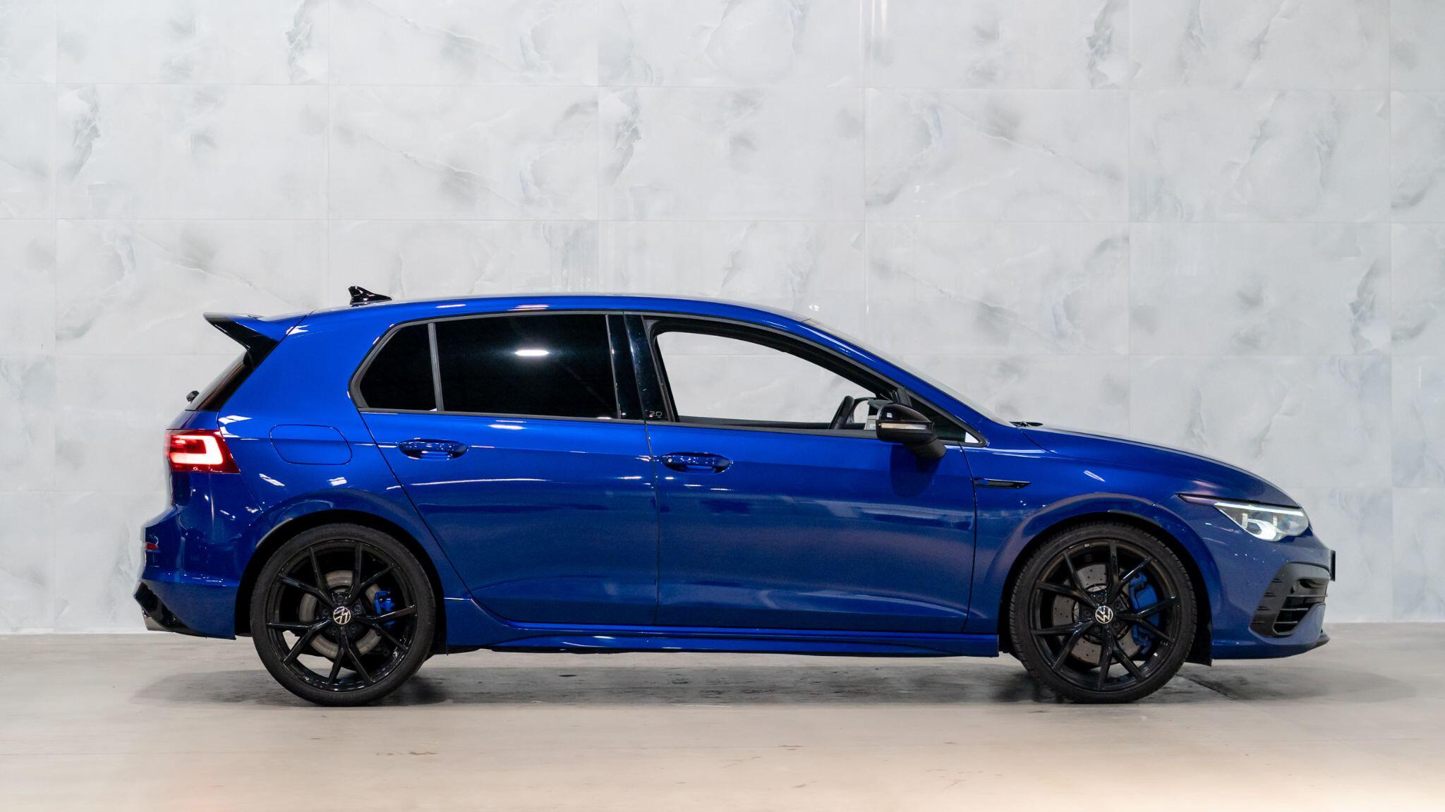 Volkswagen Golf view 8