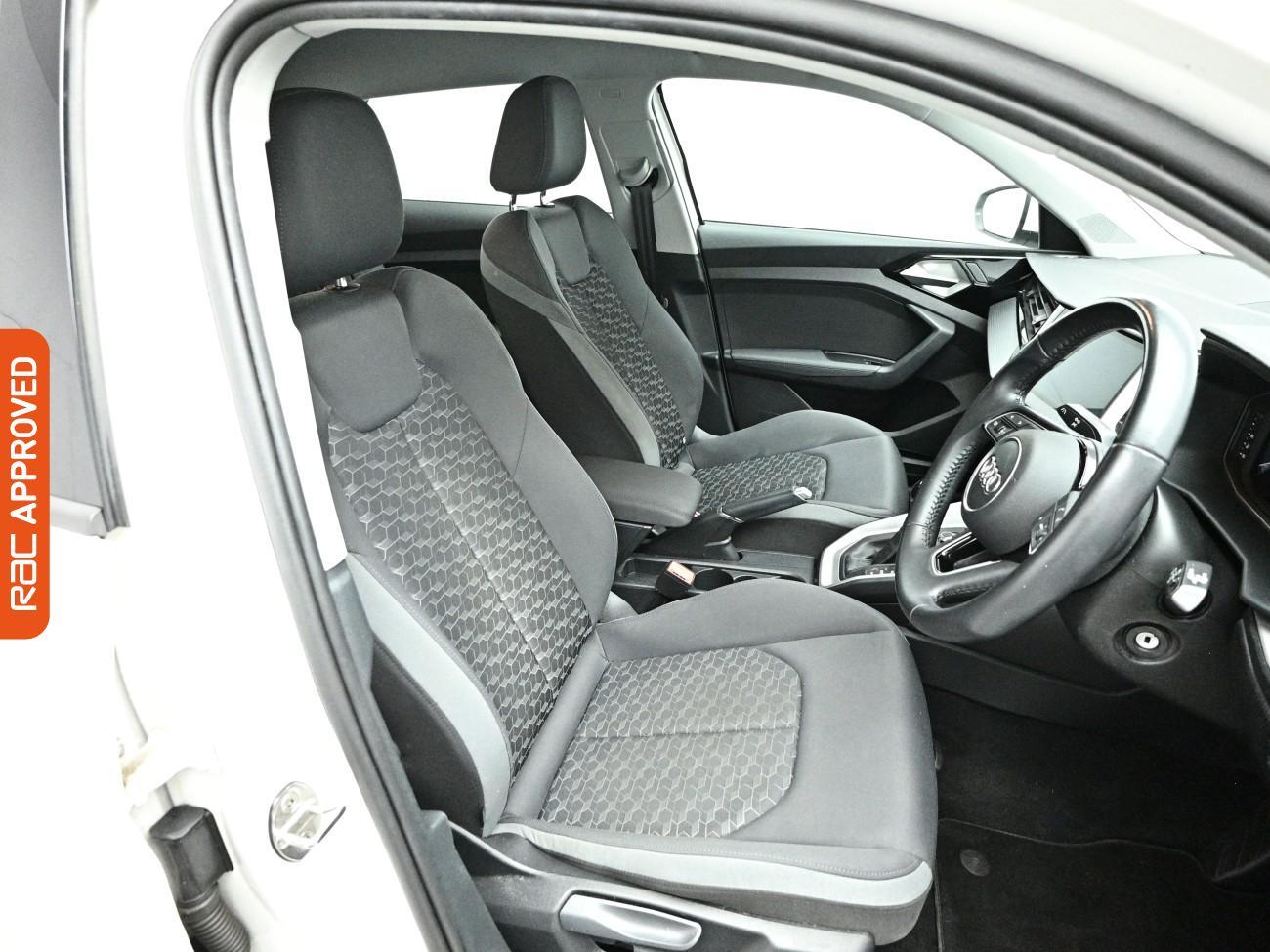 Audi A1 view 12