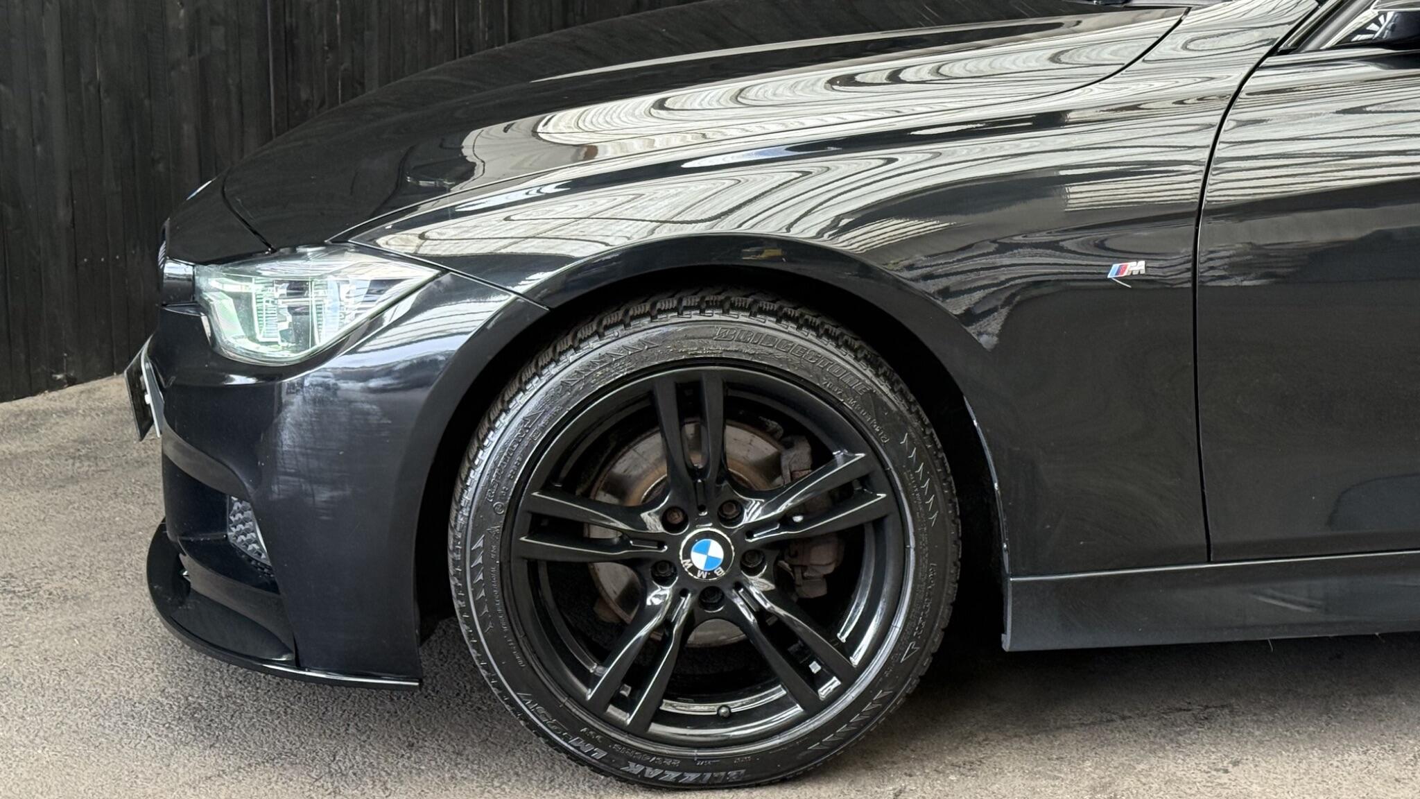 BMW 3 Series view 10