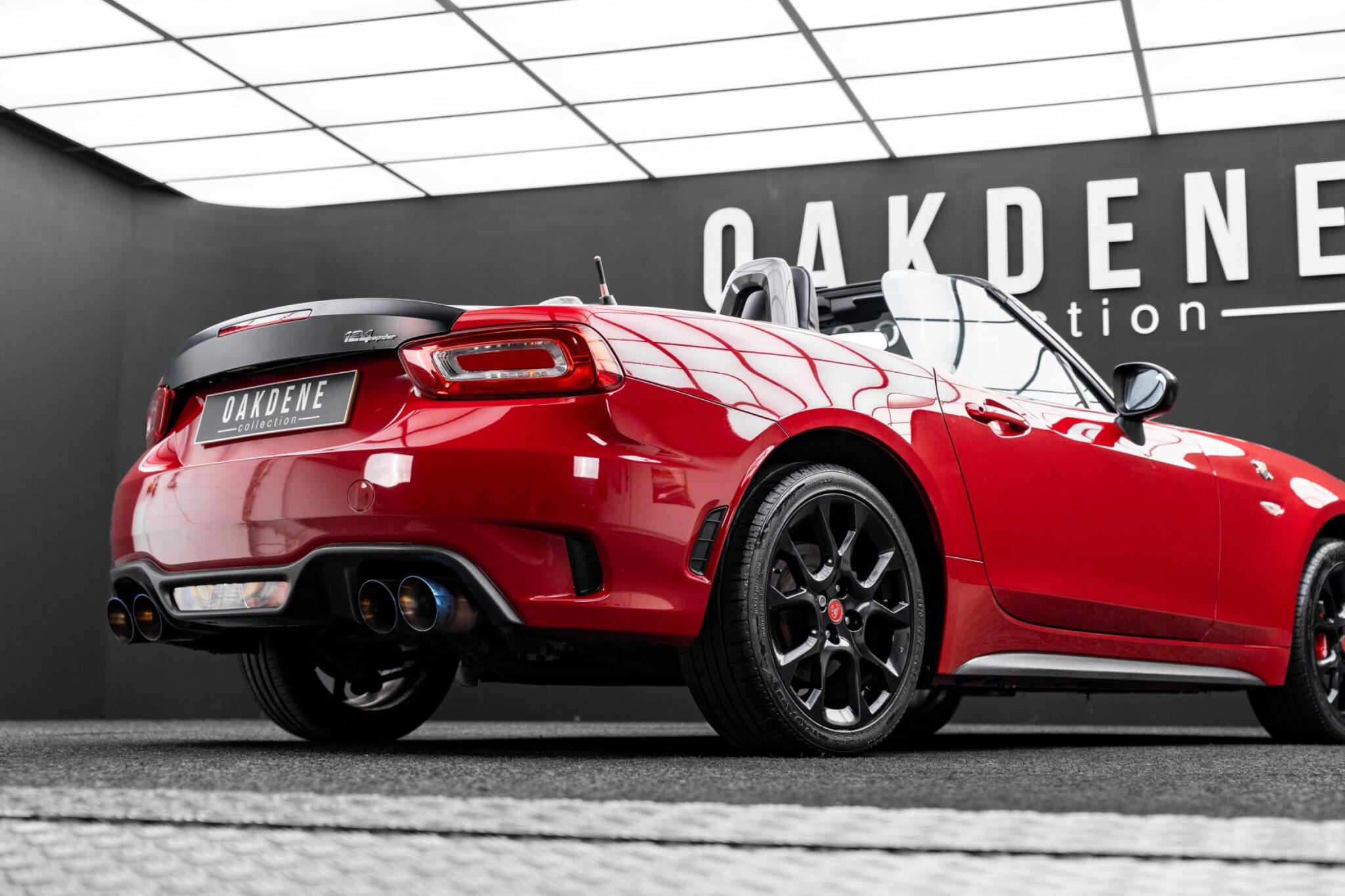 Abarth 124 Spider view 18