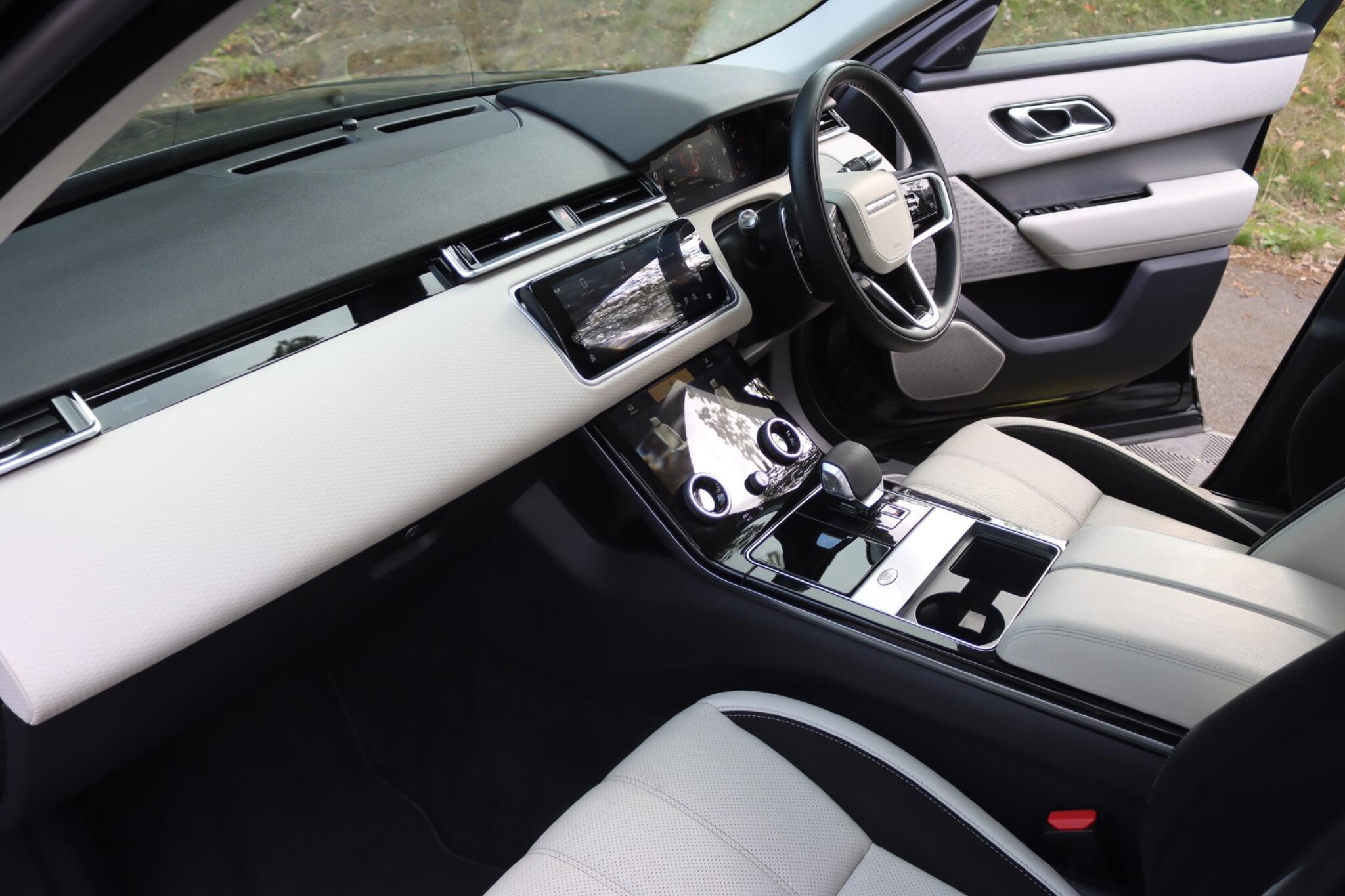 Land Rover Range Rover Velar view 26
